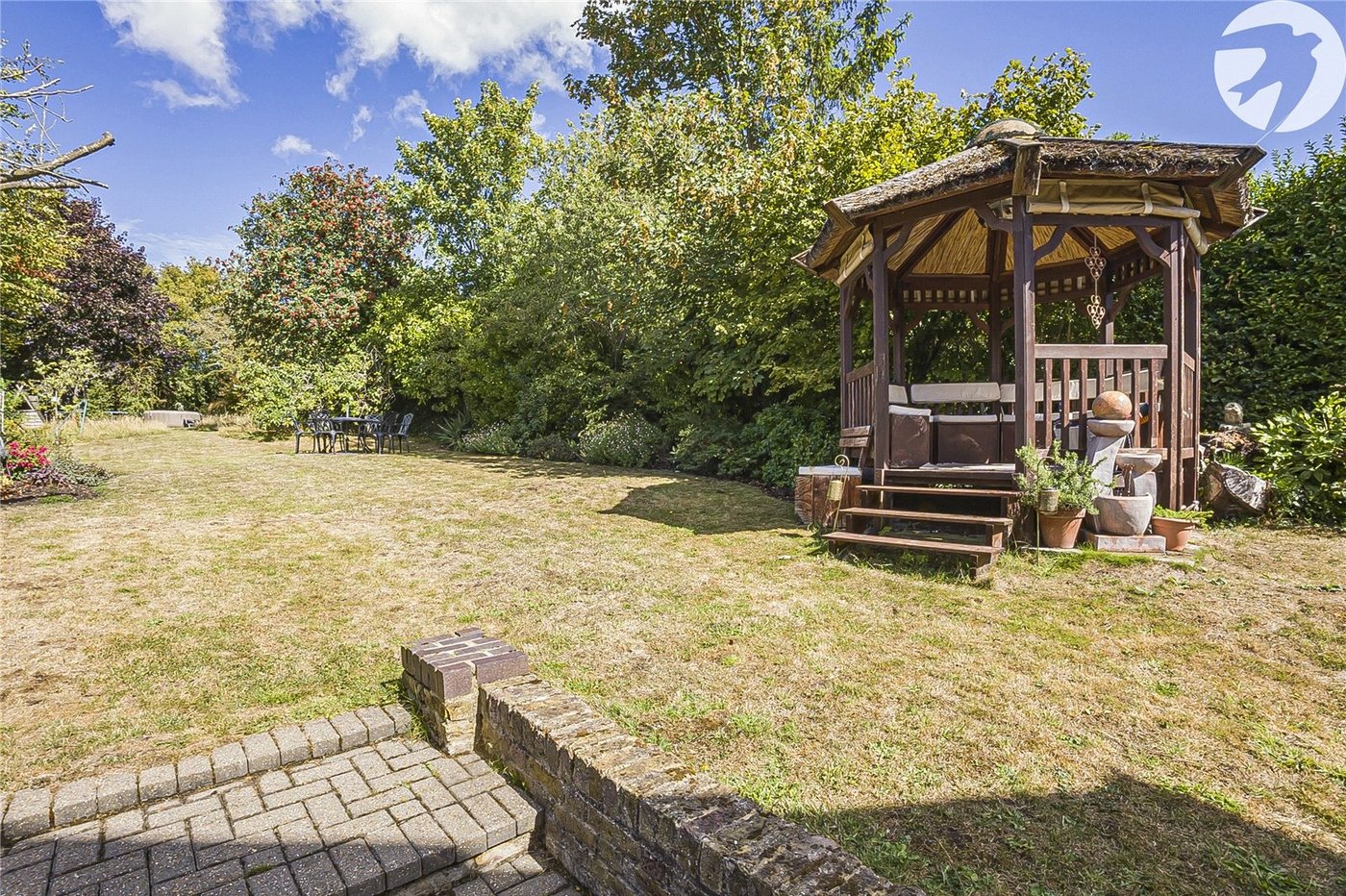 5 bedroom house for sale in Hextable | Robinson Jackson