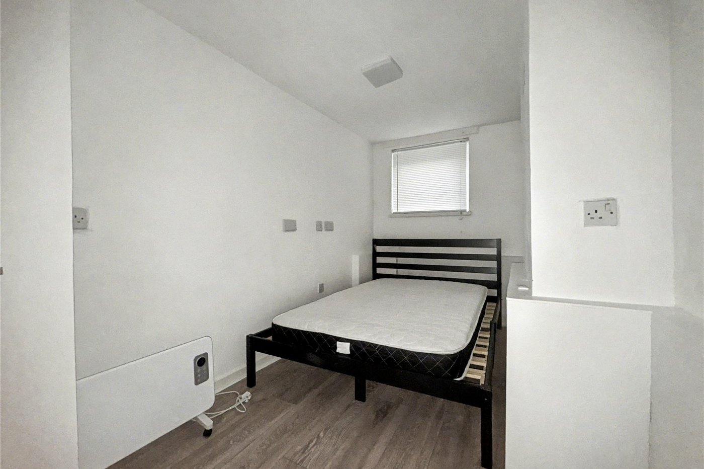 1 bedroom property for sale in Gillingham | Robinson Michael & Jackson