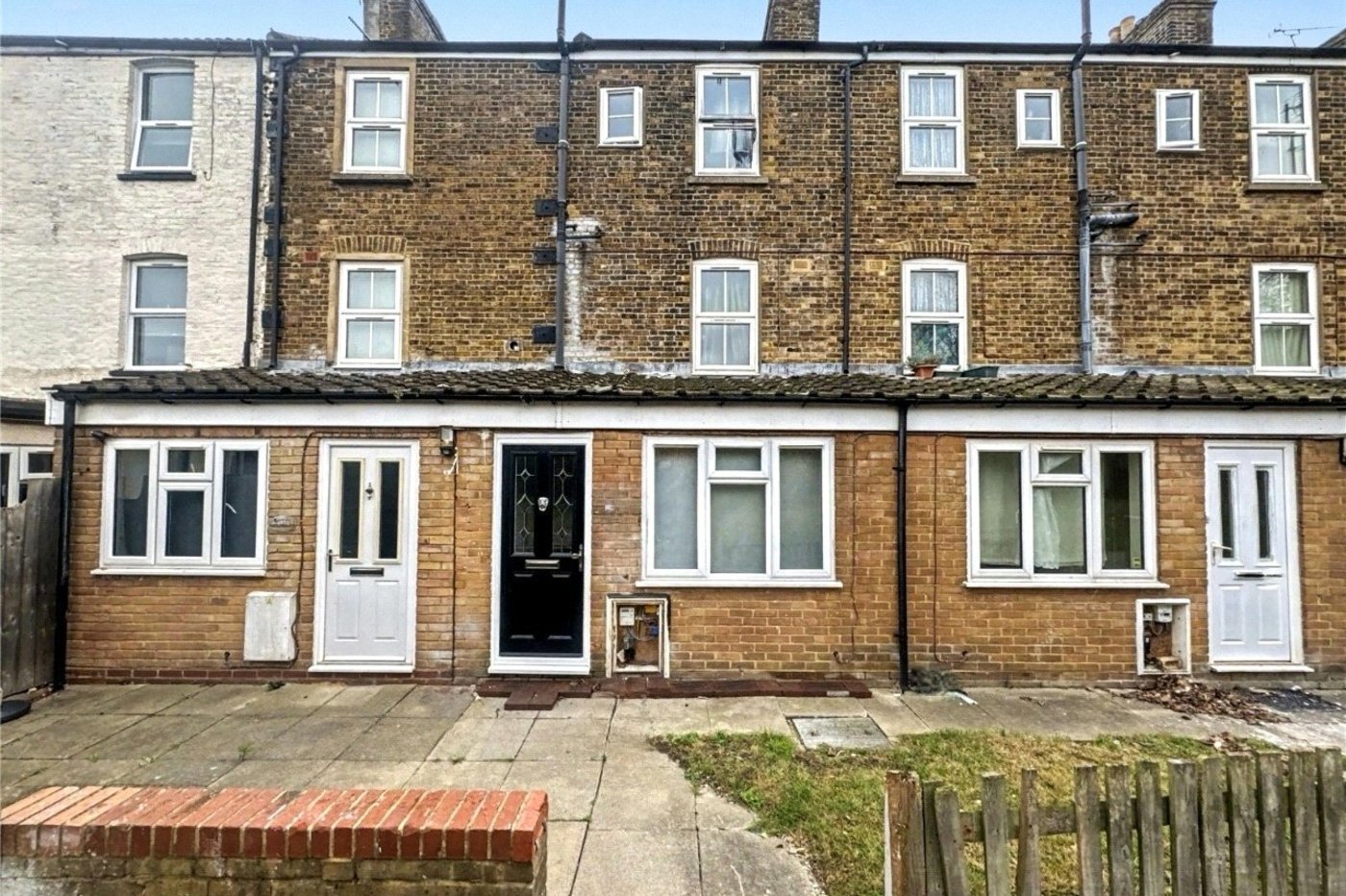 1 bedroom property for sale in Gillingham | Robinson Michael & Jackson