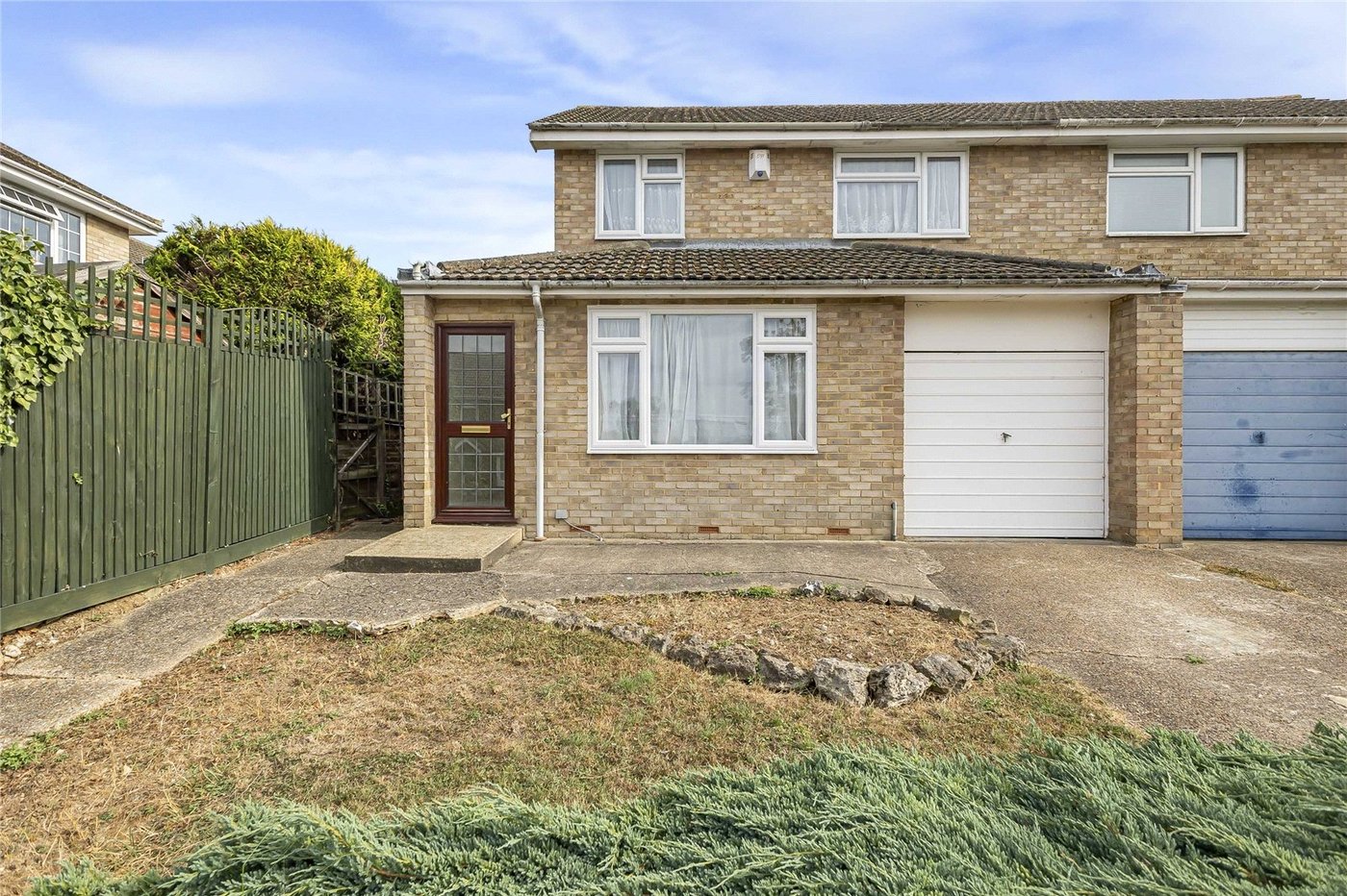 3 bedroom house for sale in Cliffe Woods | Robinson Michael & Jackson