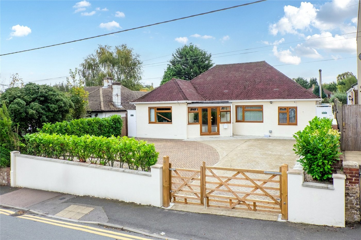 4 bedroom bungalow for sale in Higham | Robinson Michael & Jackson