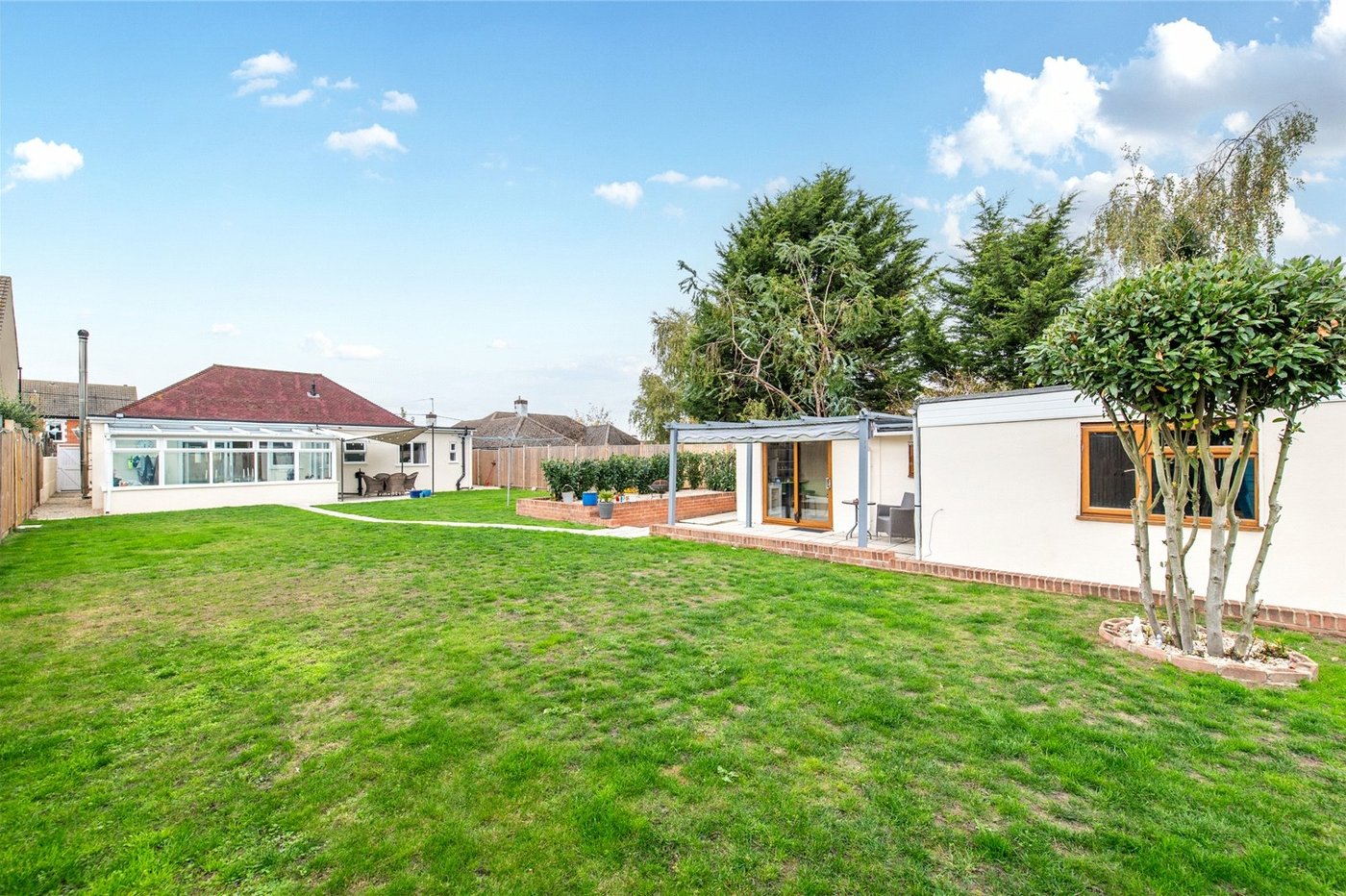 4 bedroom bungalow for sale in Higham | Robinson Michael & Jackson