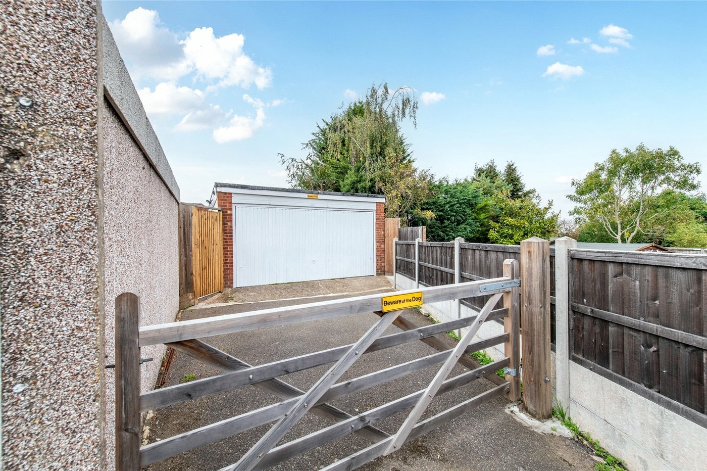 4 bedroom bungalow for sale in Higham | Robinson Michael & Jackson