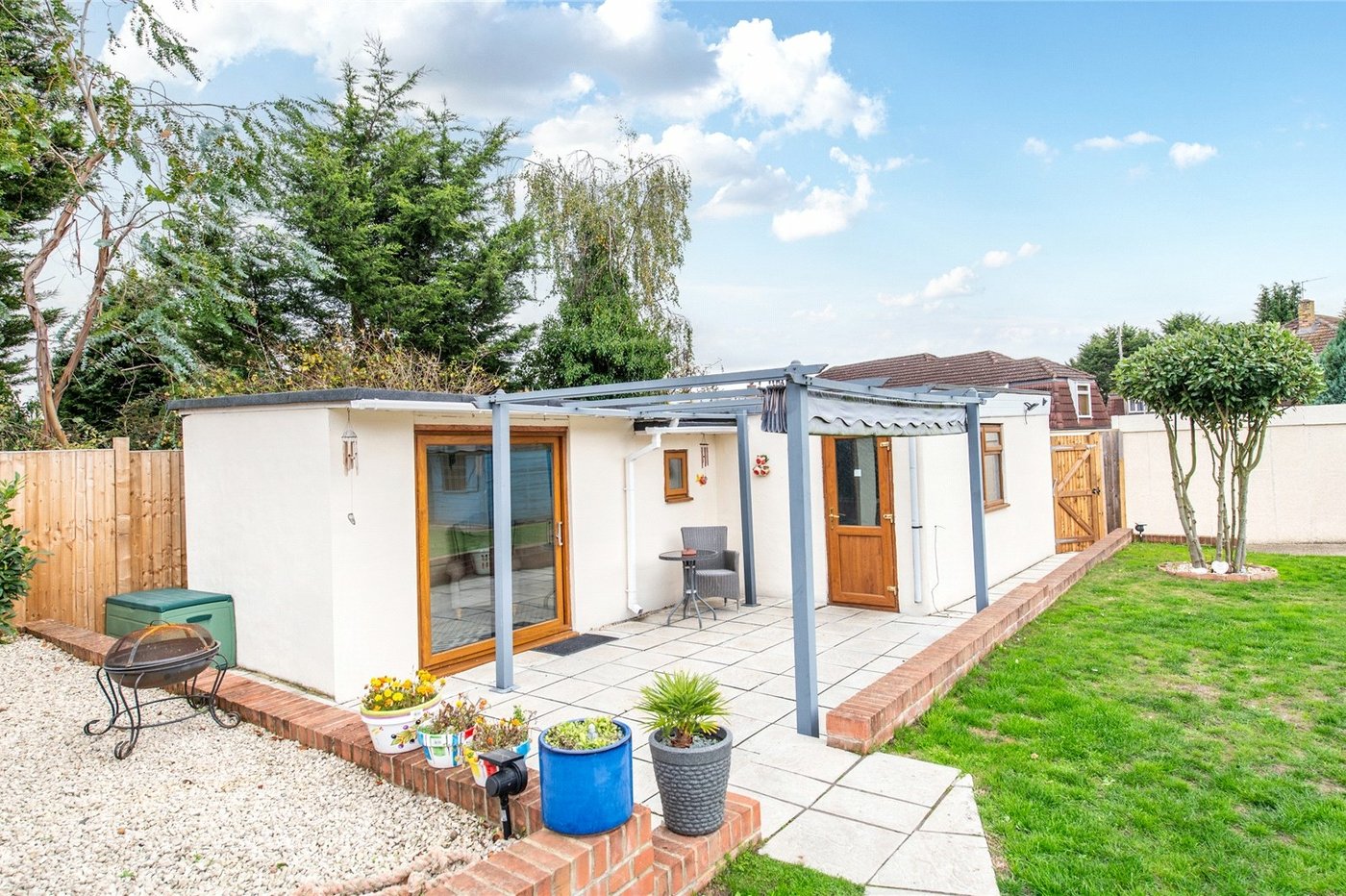 4 bedroom bungalow for sale in Higham | Robinson Michael & Jackson