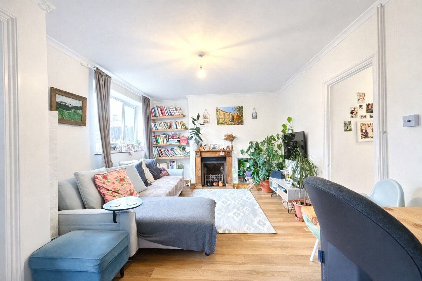 2 bedroom property for sale in London | Robinson Jackson