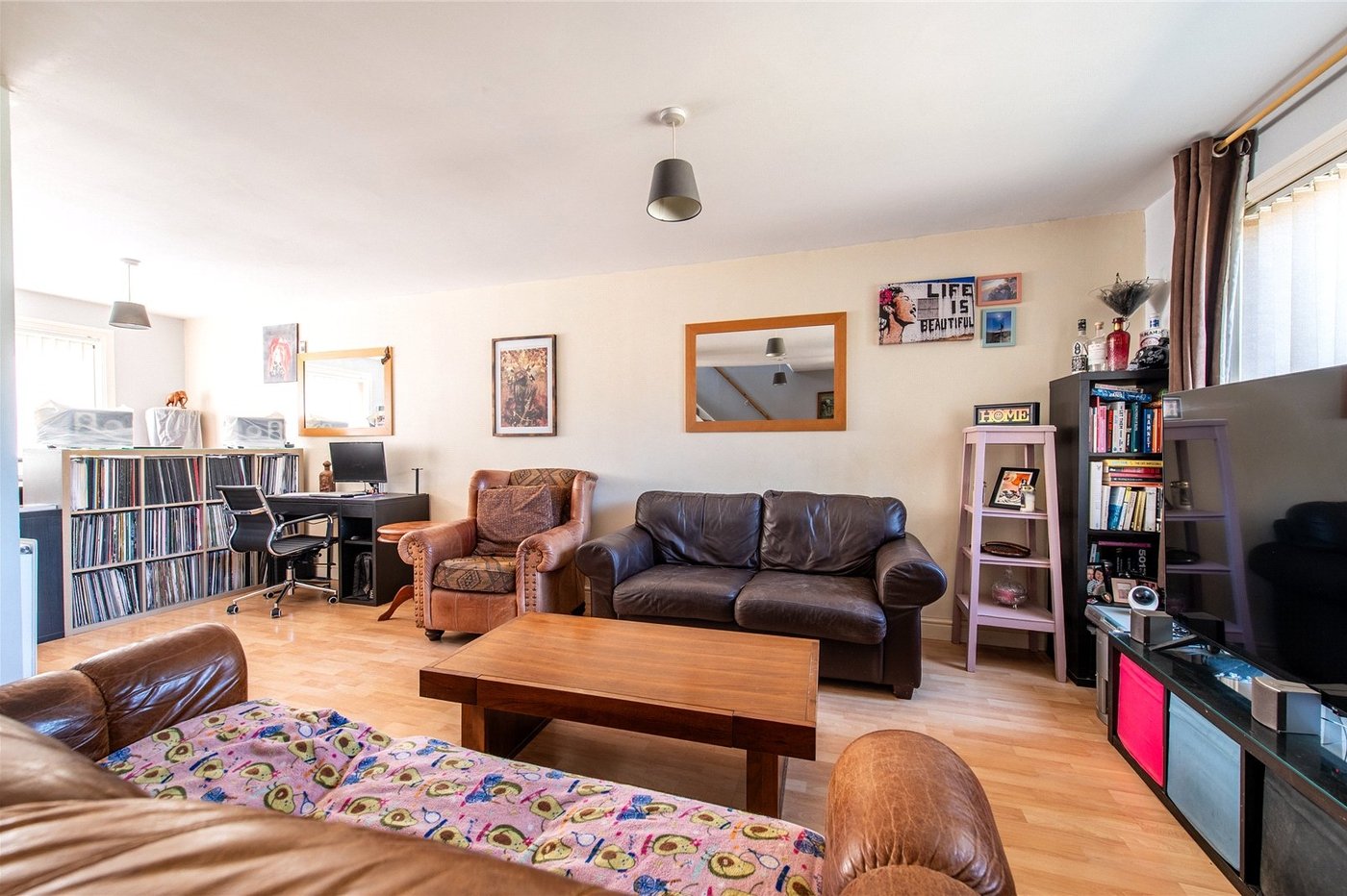 2 bedroom house for sale in Gravesend | Robinson Michael & Jackson