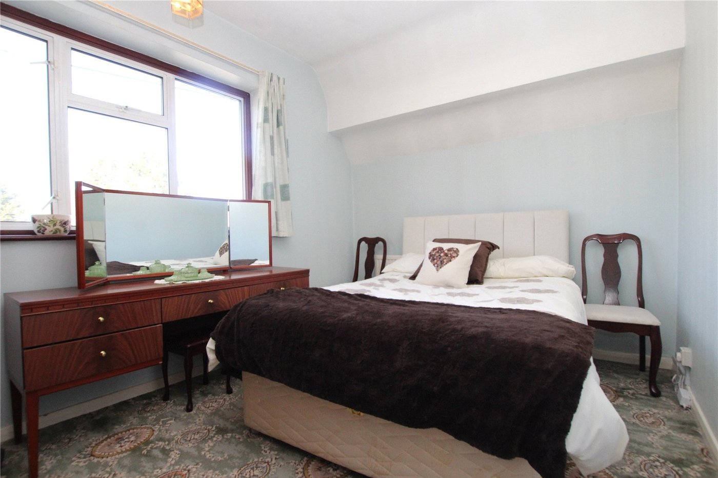2 bedroom property for sale in Plumstead | Robinson Jackson
