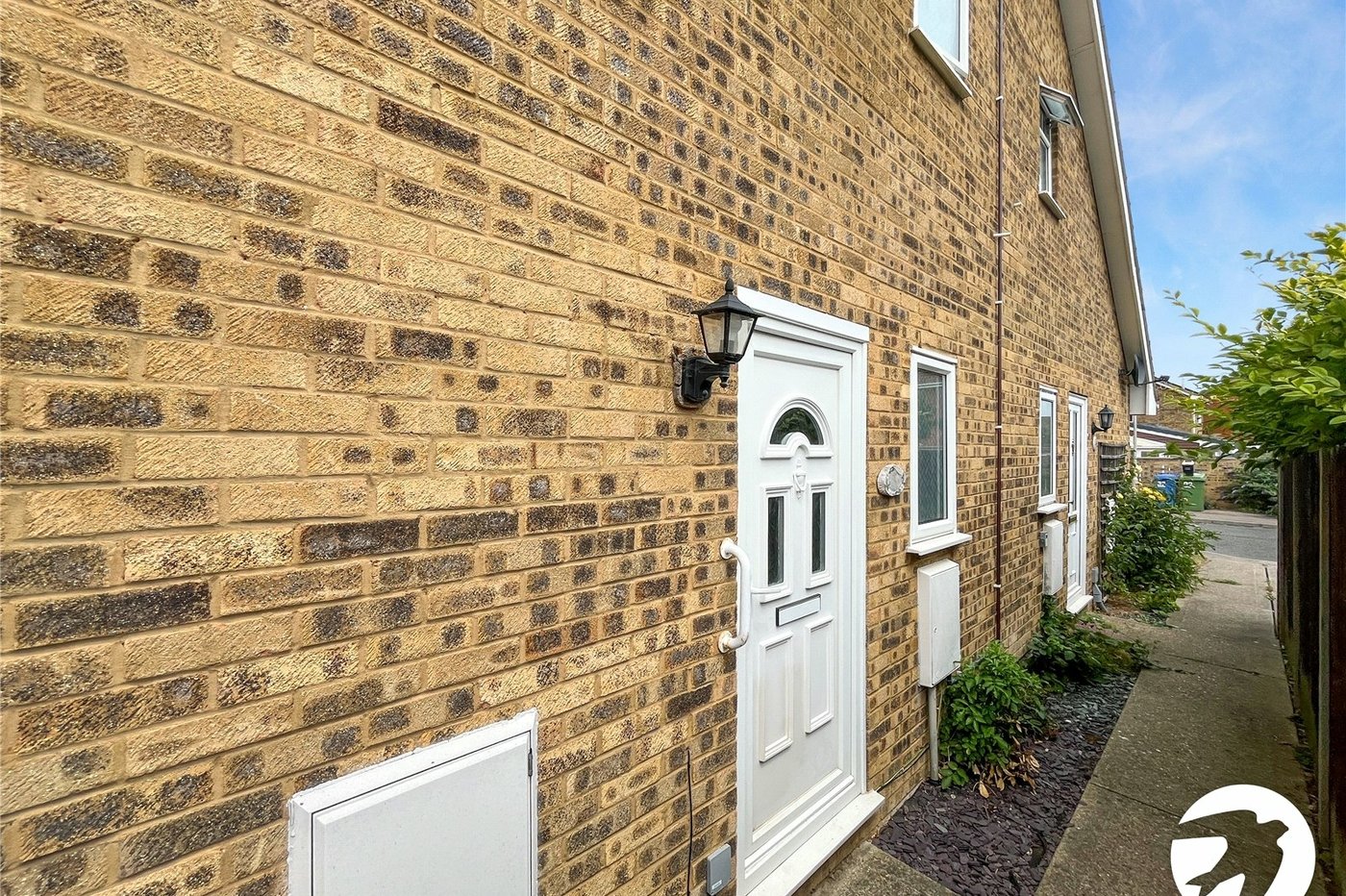 1 bedroom house for sale in Sittingbourne | Robinson Michael & Jackson