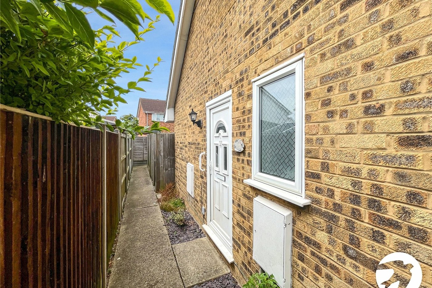 1 bedroom house for sale in Sittingbourne | Robinson Michael & Jackson