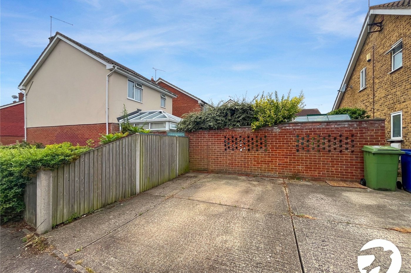 1 bedroom house for sale in Sittingbourne | Robinson Michael & Jackson