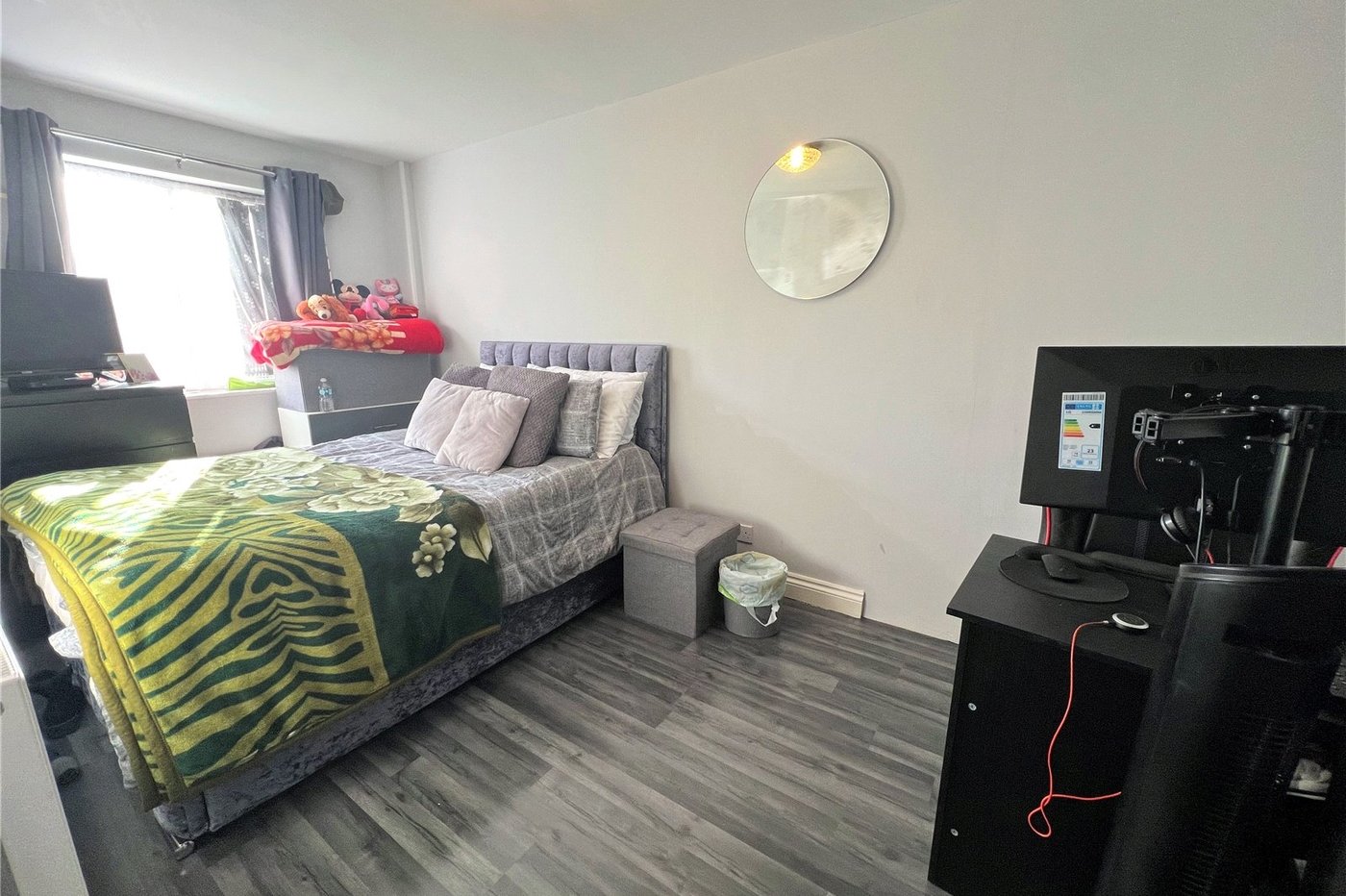4 bedroom house for sale in Thamesmead | Robinson Jackson