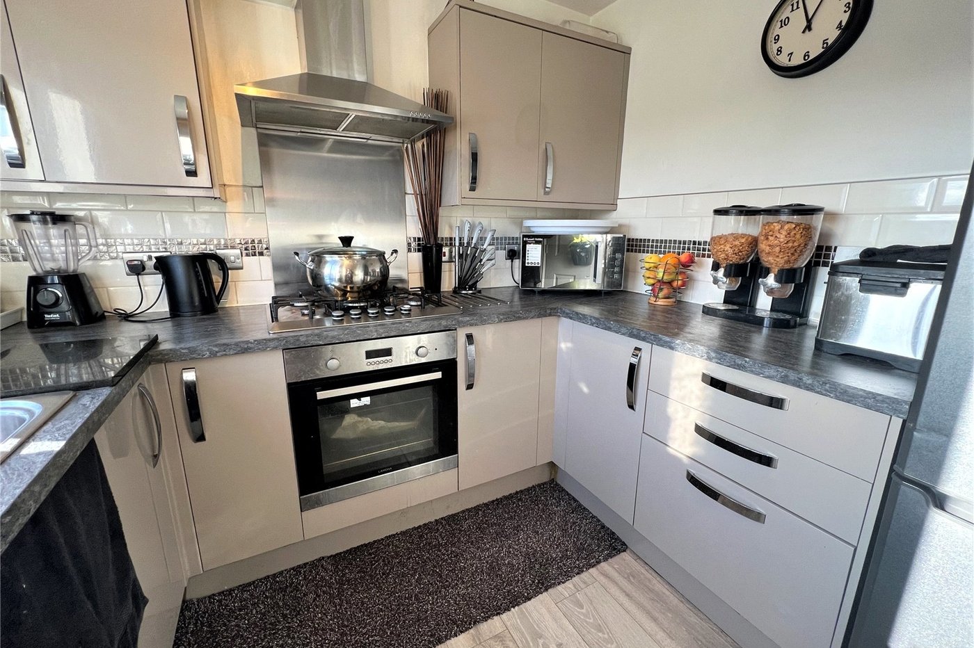 4 bedroom house for sale in Thamesmead | Robinson Jackson