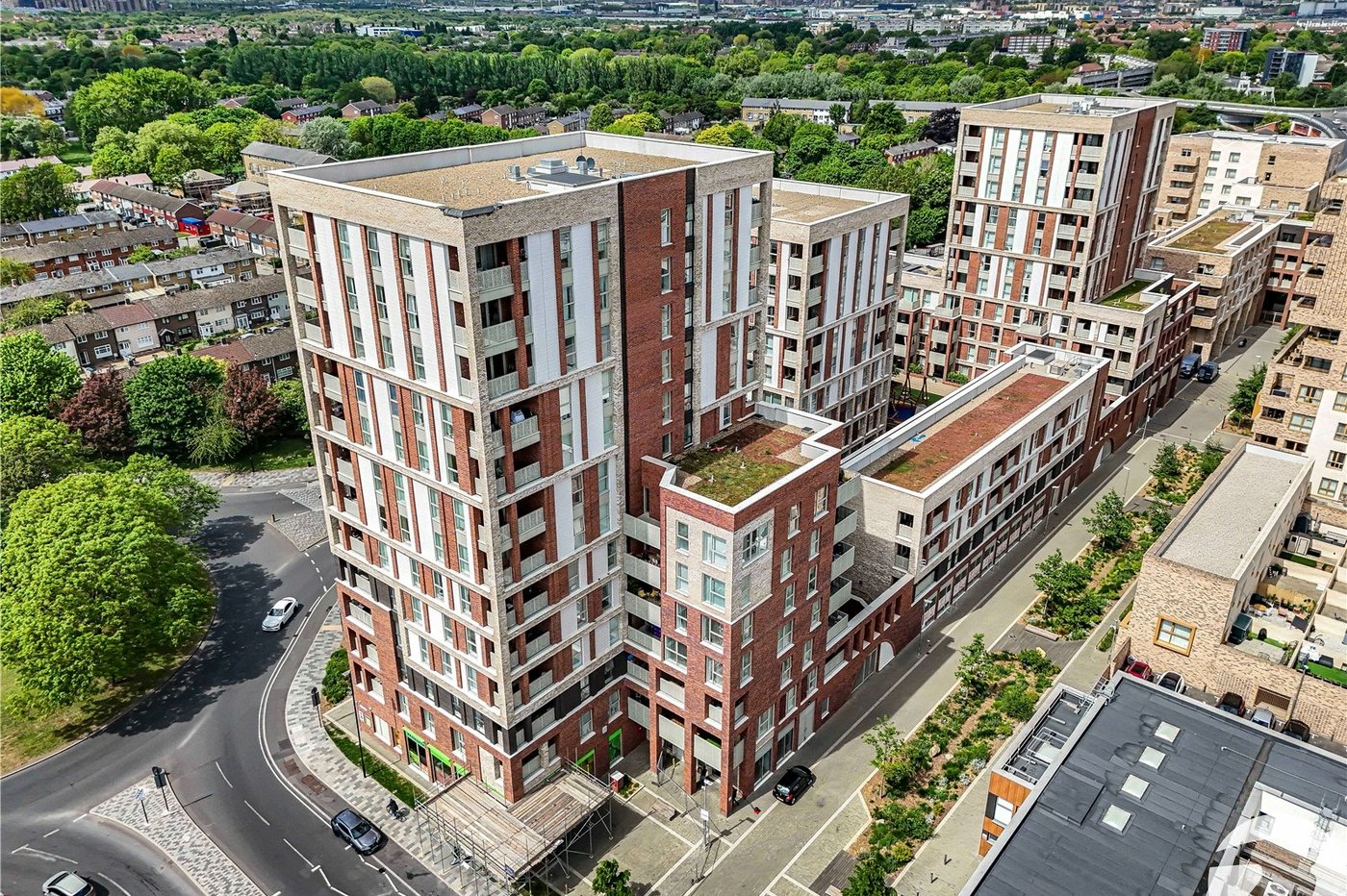 2 bedroom property for sale in London | Robinson Jackson