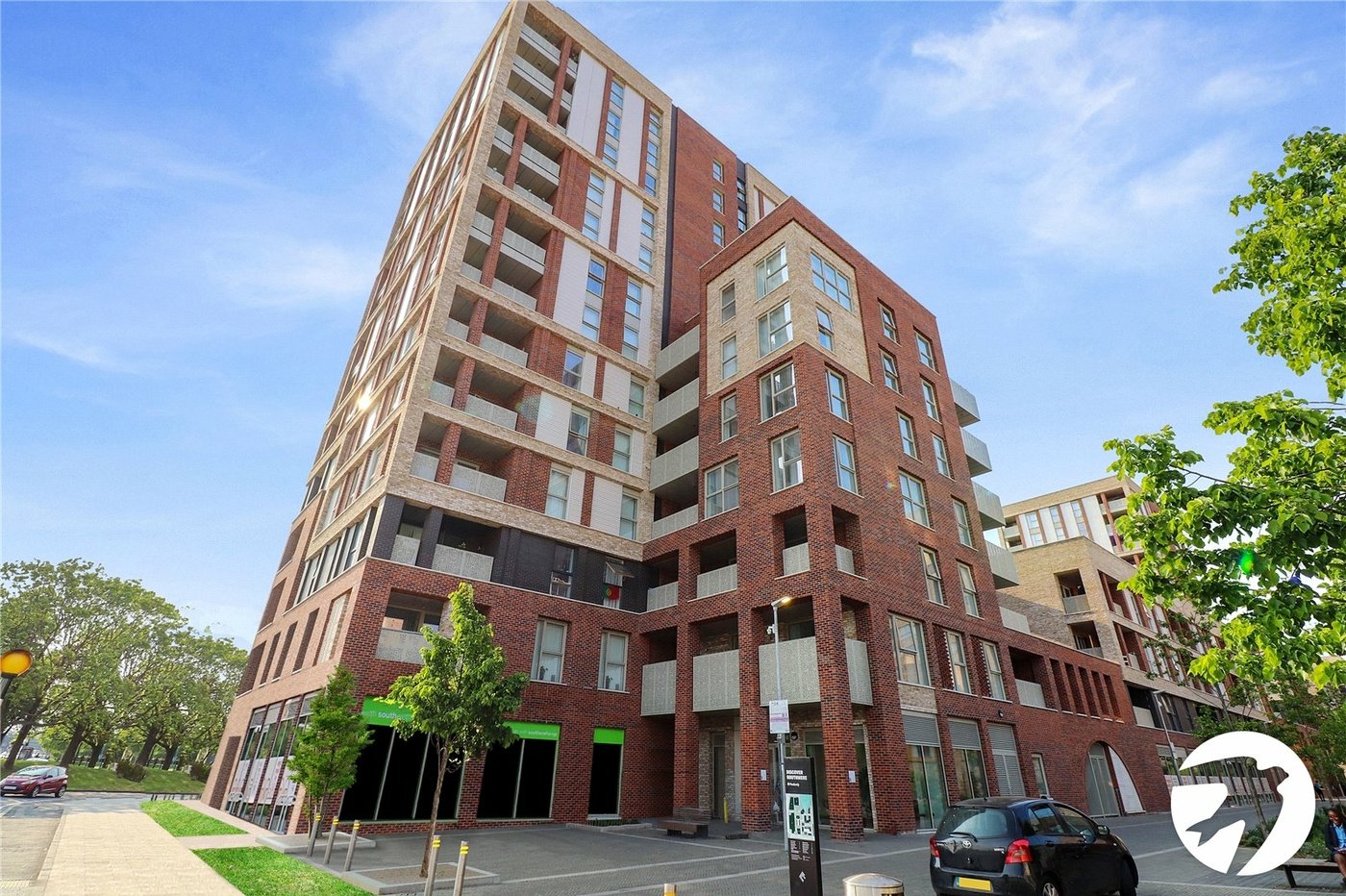 2 bedroom property for sale in London | Robinson Jackson