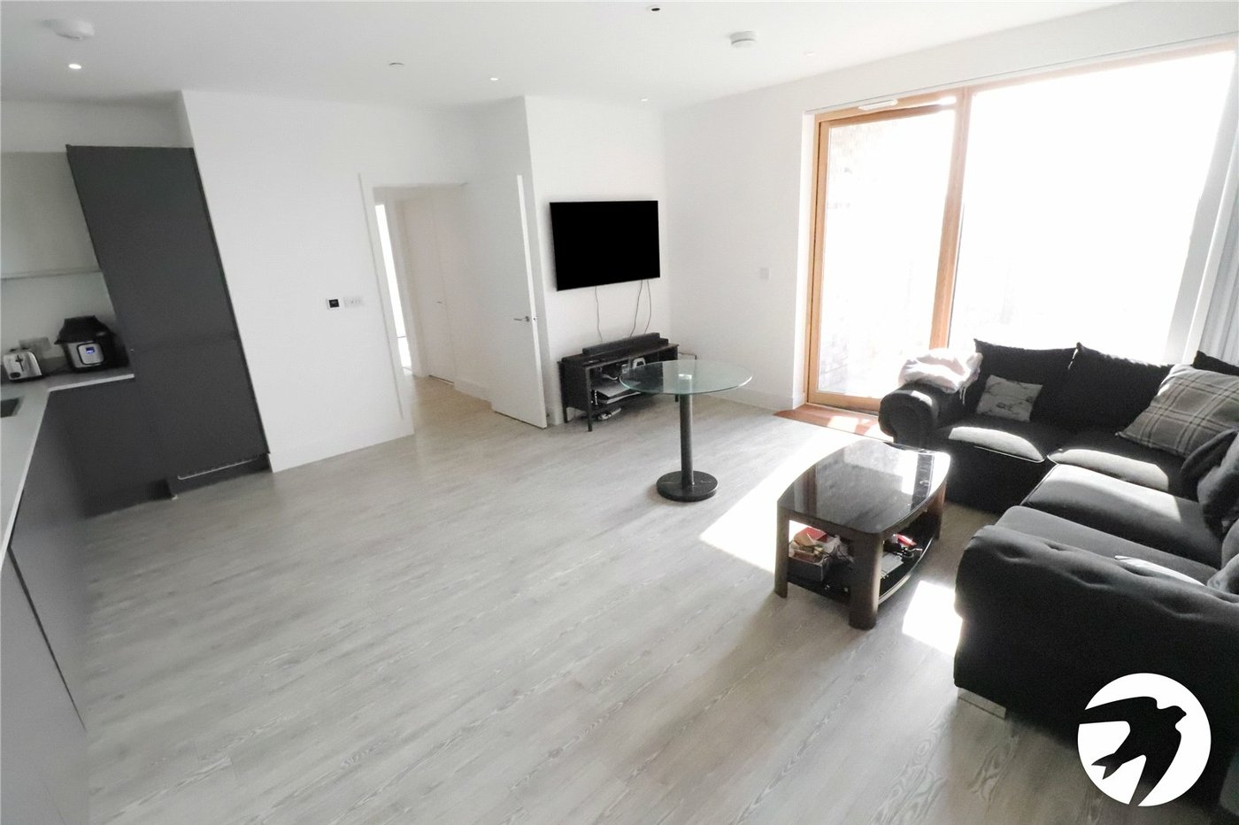 2 bedroom property for sale in London | Robinson Jackson