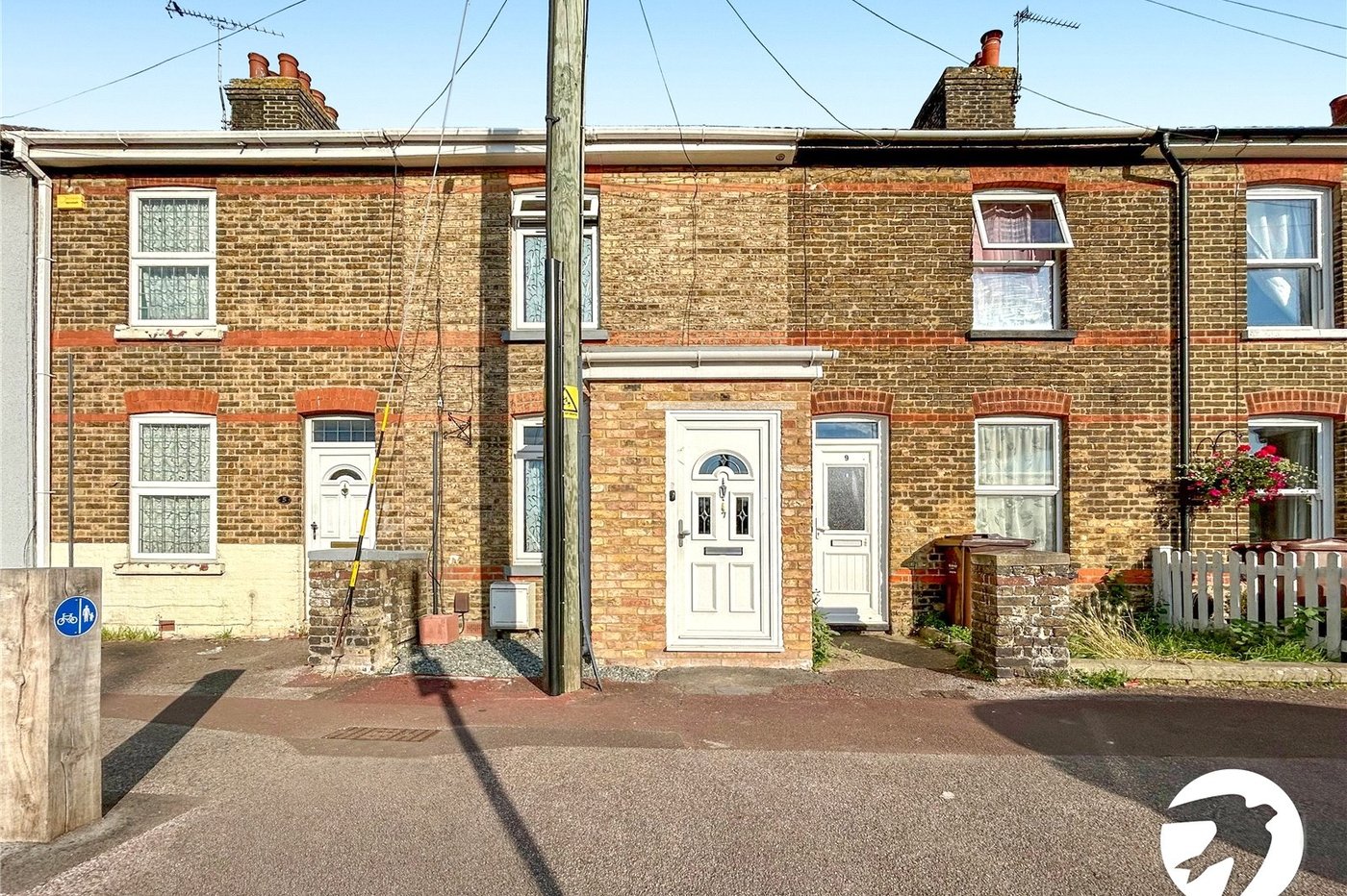 house for sale in Wainscott, Rochester, ME2 Robinson Michael & Jackson