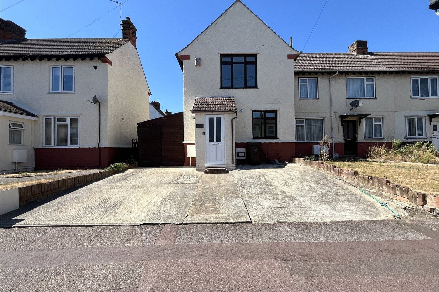 3 bedroom house for sale in Wainscott | Robinson Michael & Jackson