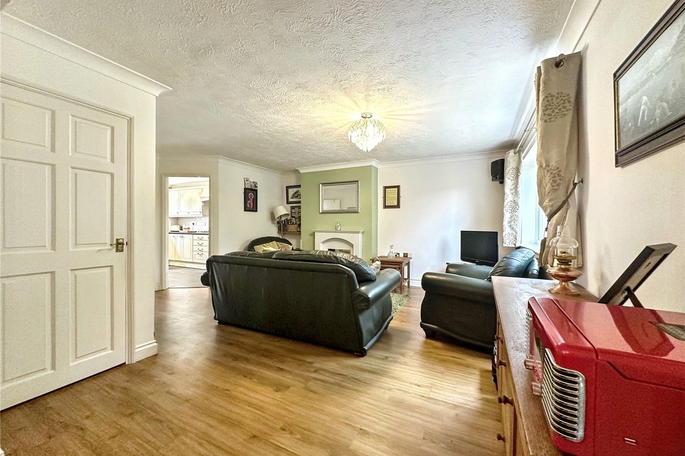 5 bedroom house for sale in Rainham | Robinson Michael & Jackson