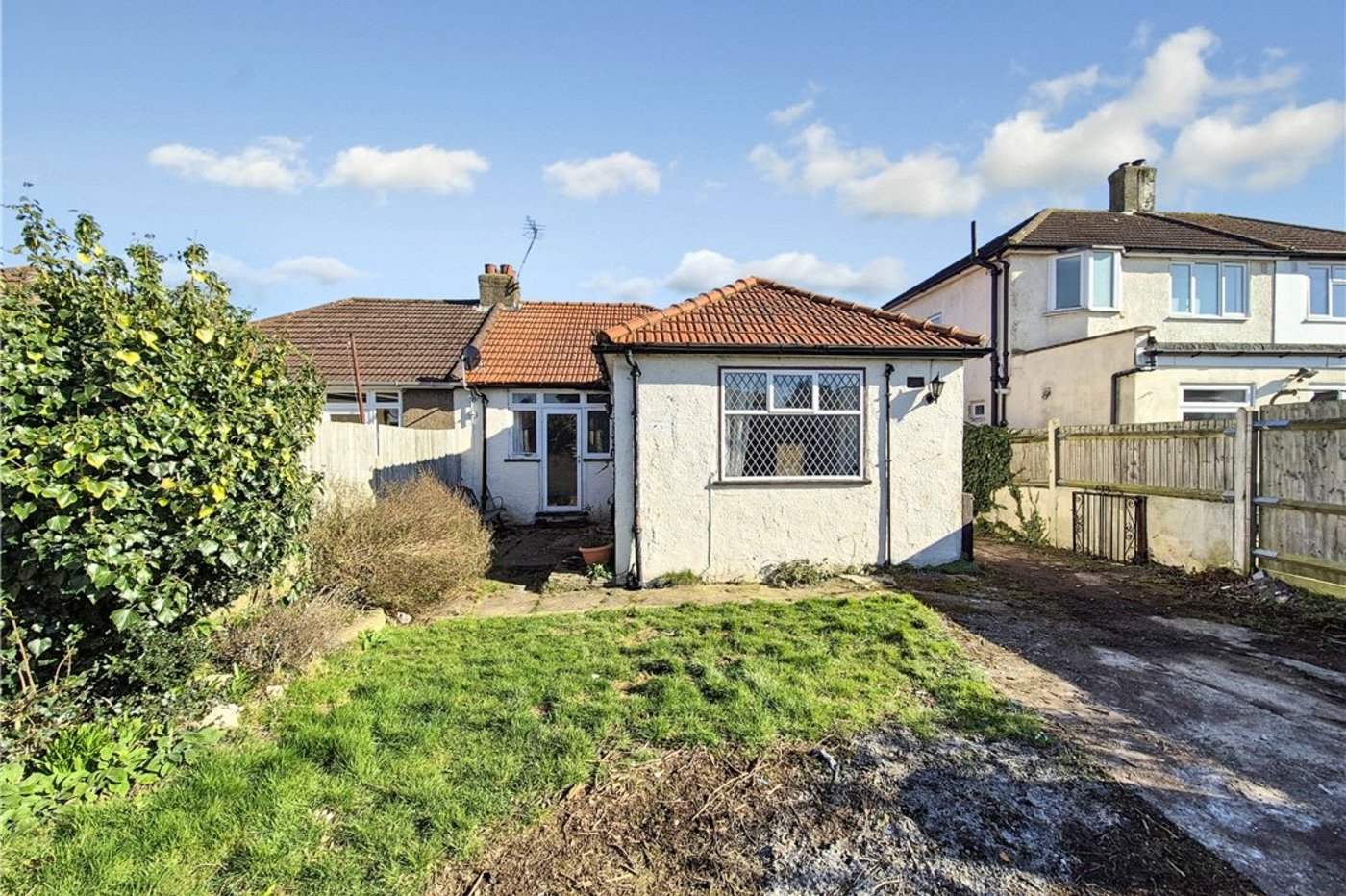 2 bedroom bungalow for sale in Orpington | Robinson Jackson
