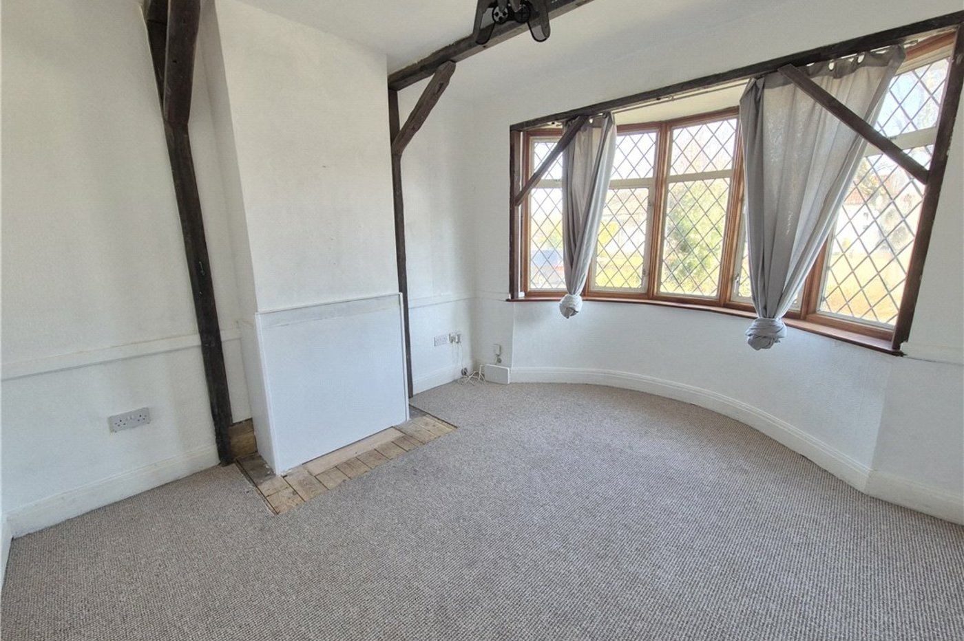 2 bedroom bungalow for sale in Orpington | Robinson Jackson