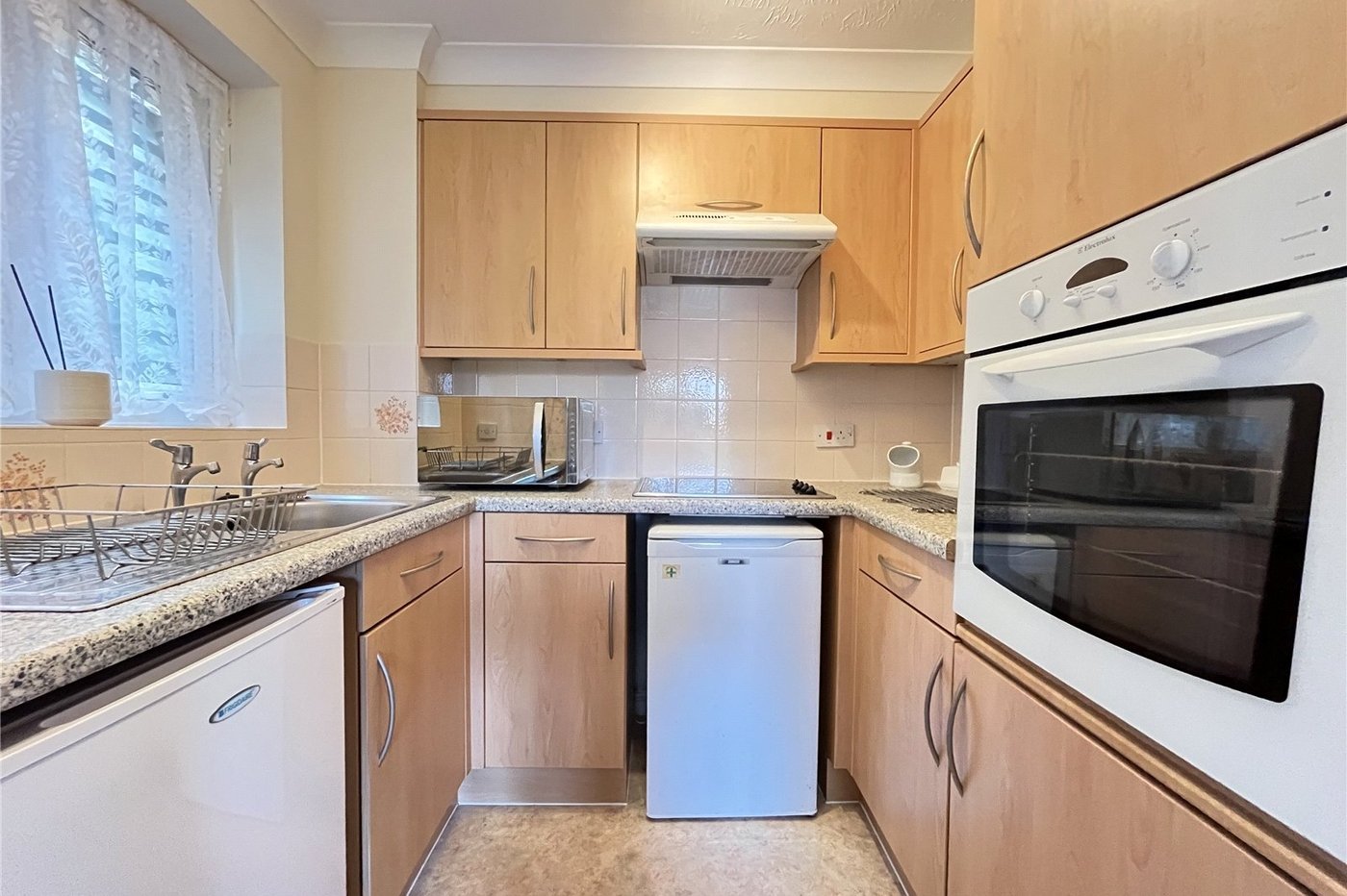1 bedroom property for sale in Walderslade Road | Robinson Michael & Jackson