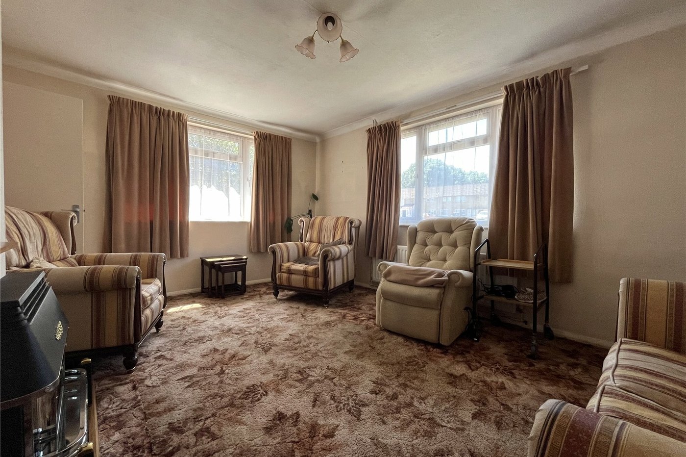 3 bedroom bungalow for sale in Chatham | Robinson Michael & Jackson