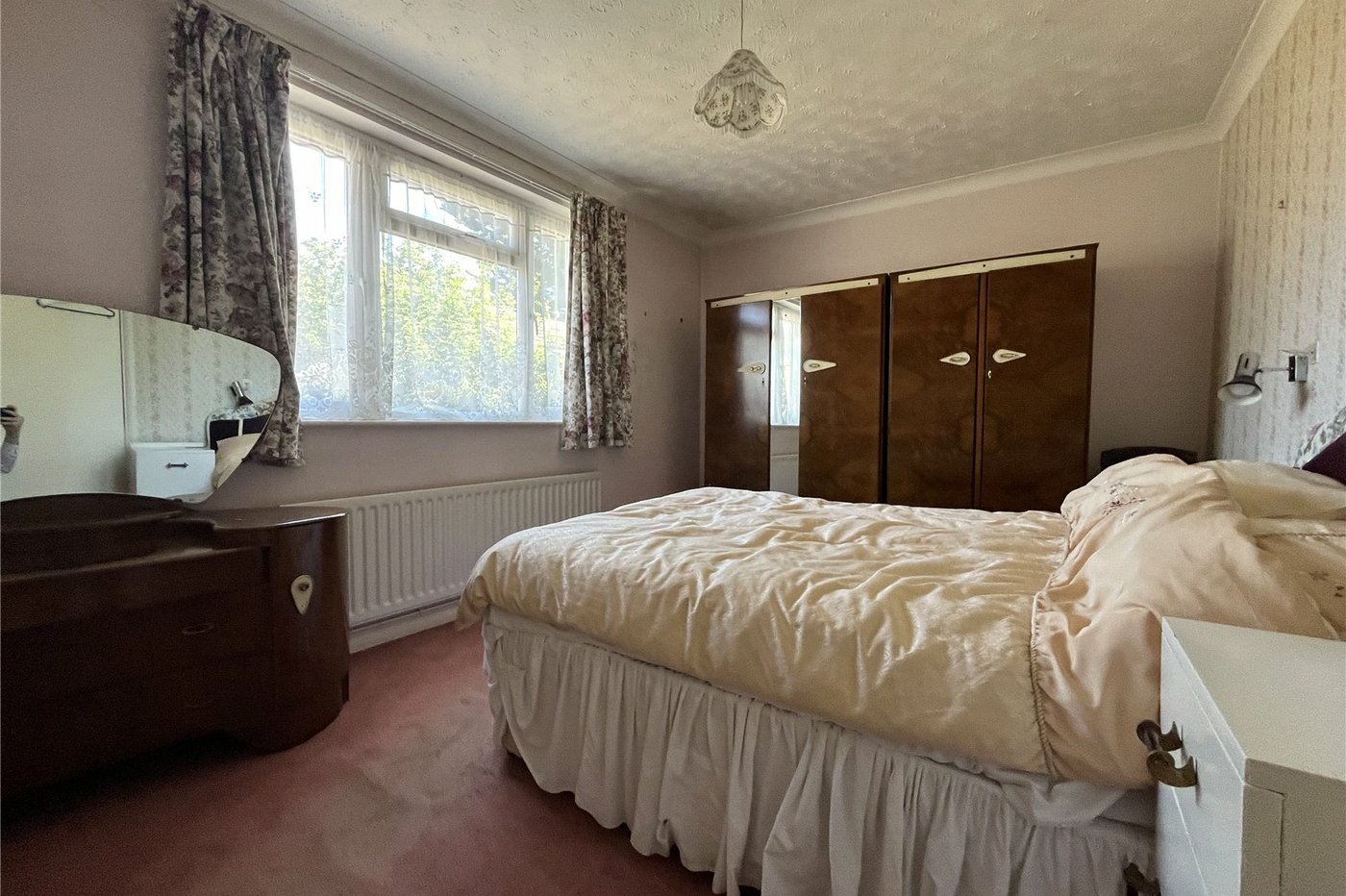 3 bedroom bungalow for sale in Chatham | Robinson Michael & Jackson