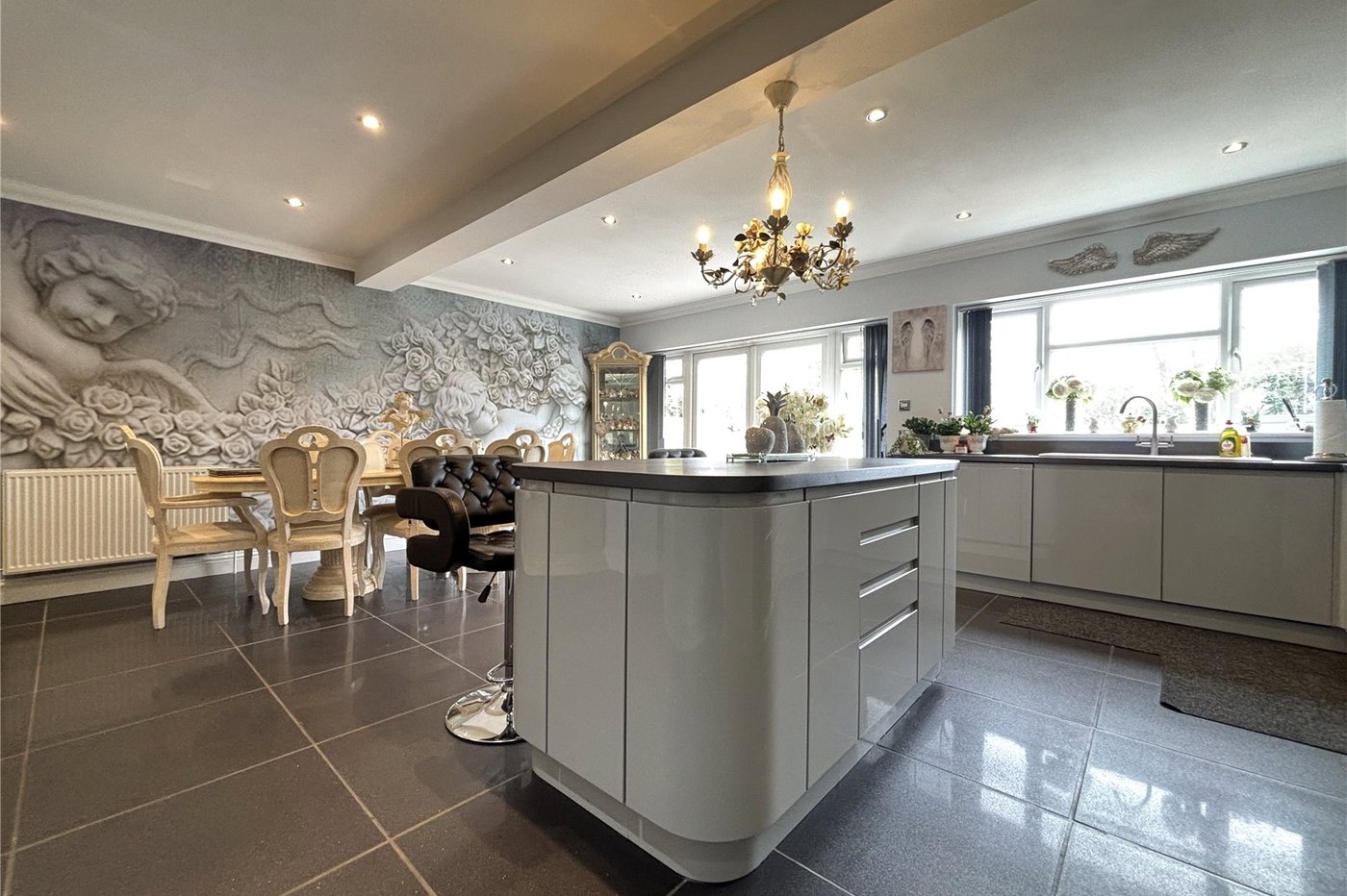 2 bedroom bungalow for sale in Walderslade | Robinson Michael & Jackson