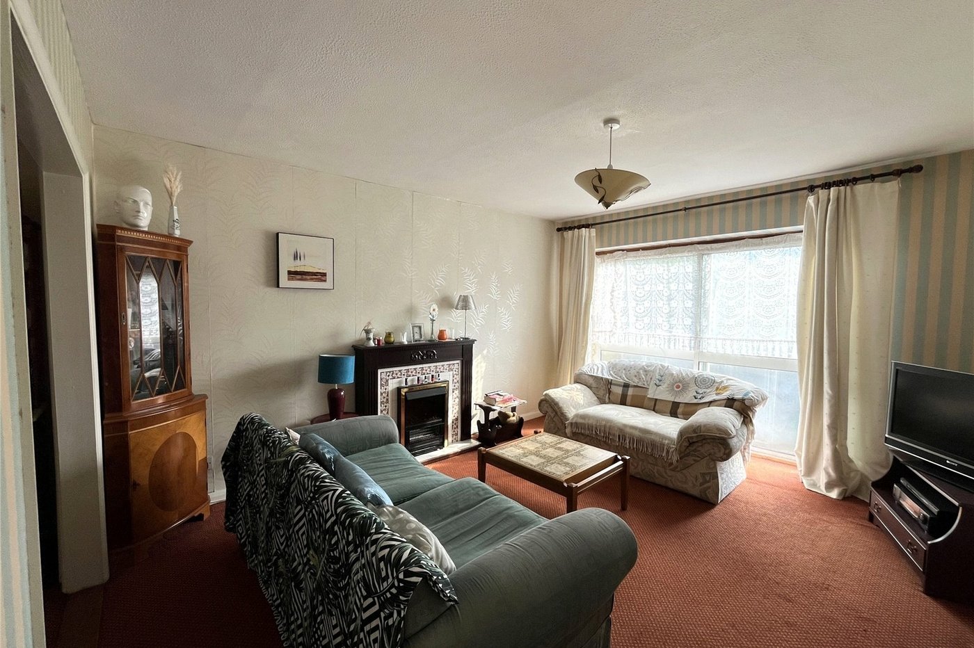 3 bedroom house for sale in Walderslade | Robinson Michael & Jackson