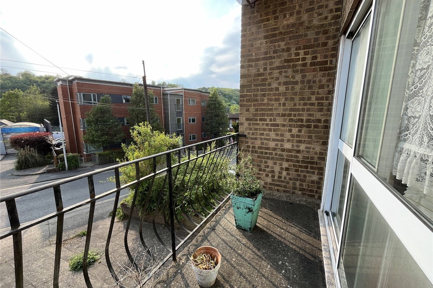 3 bedroom house for sale in Walderslade | Robinson Michael & Jackson