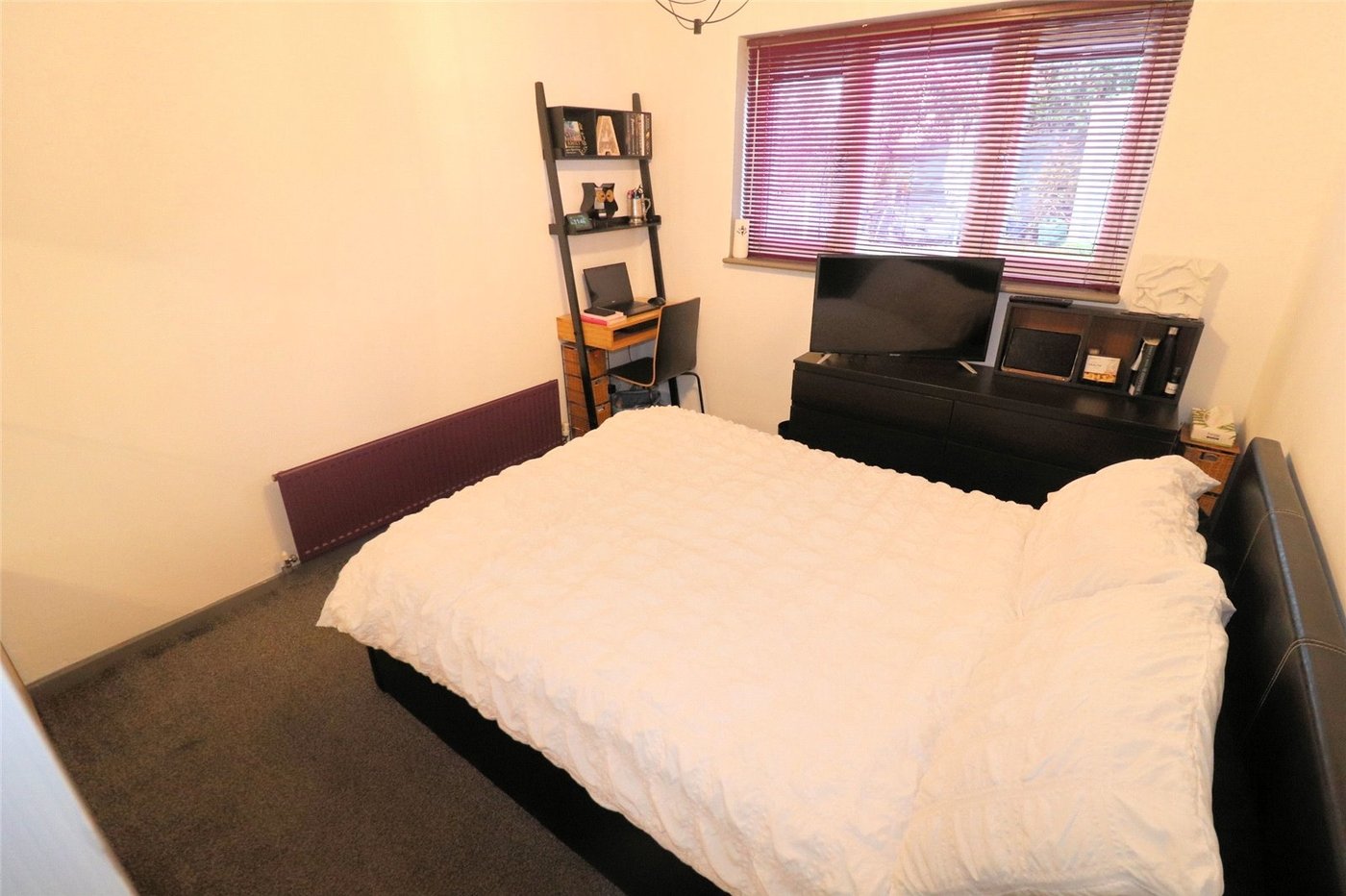1 bedroom property for sale in Crayford | Robinson Jackson