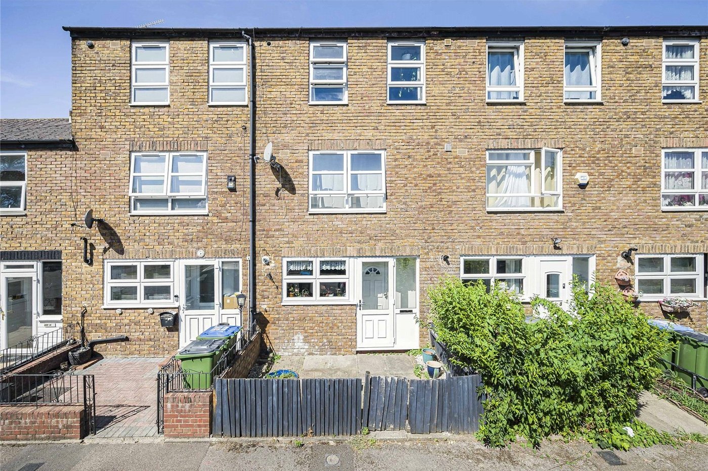 3 bedroom house for sale in Woolwich | Robinson Jackson