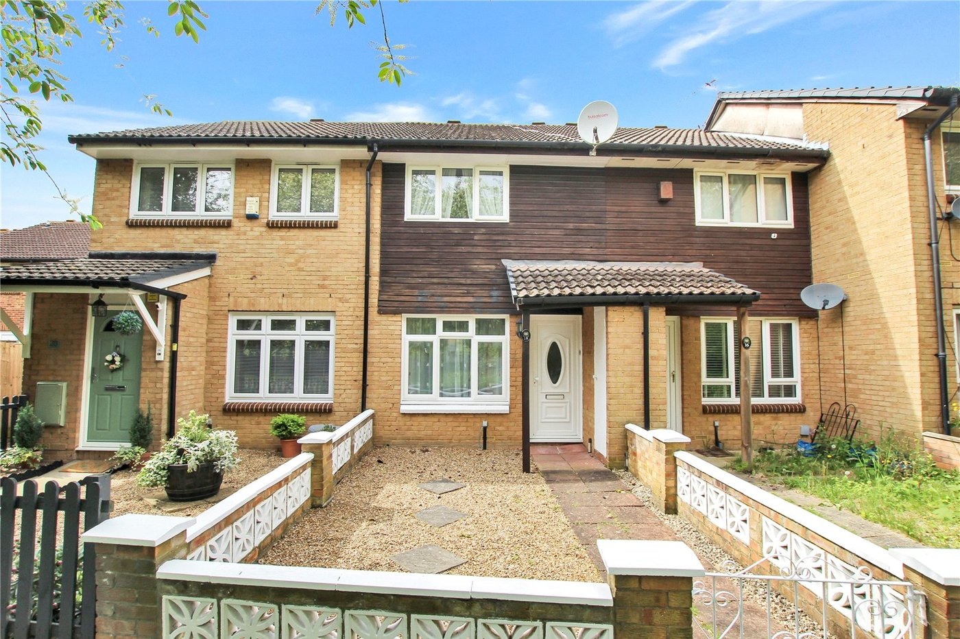 house for sale in London, SE28 Robinson Jackson