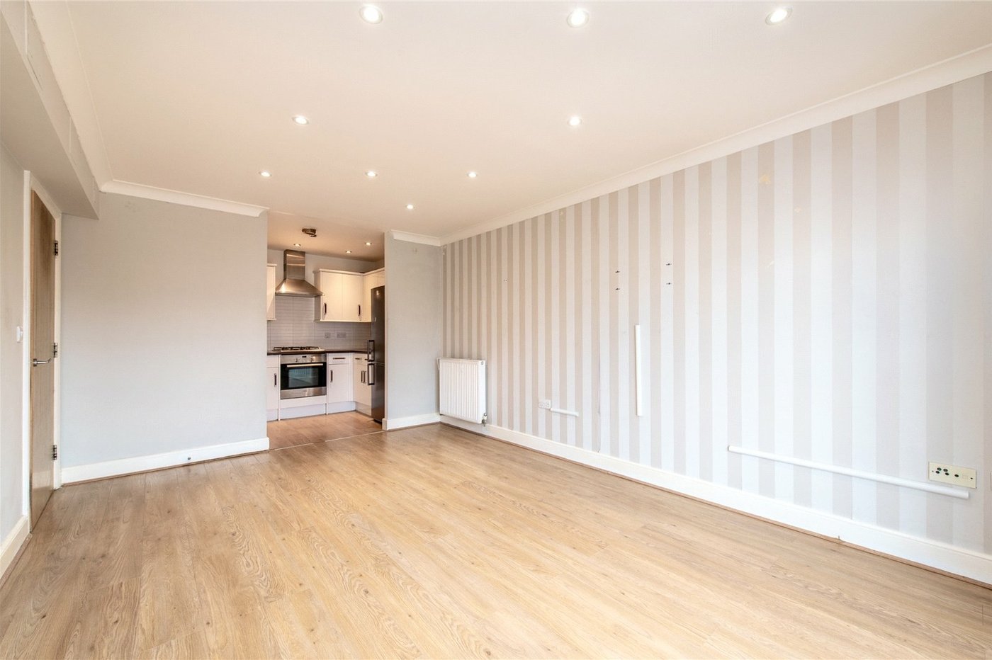 1 bedroom property for sale in Hart Street | Robinson Michael & Jackson