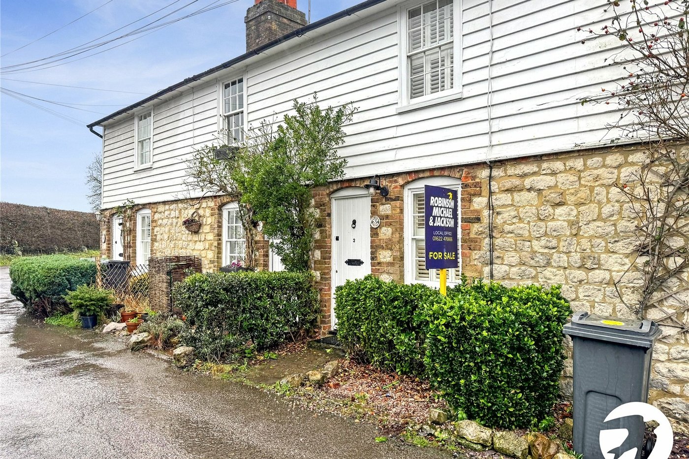 2 bedroom house for sale in Loose | Robinson Michael & Jackson