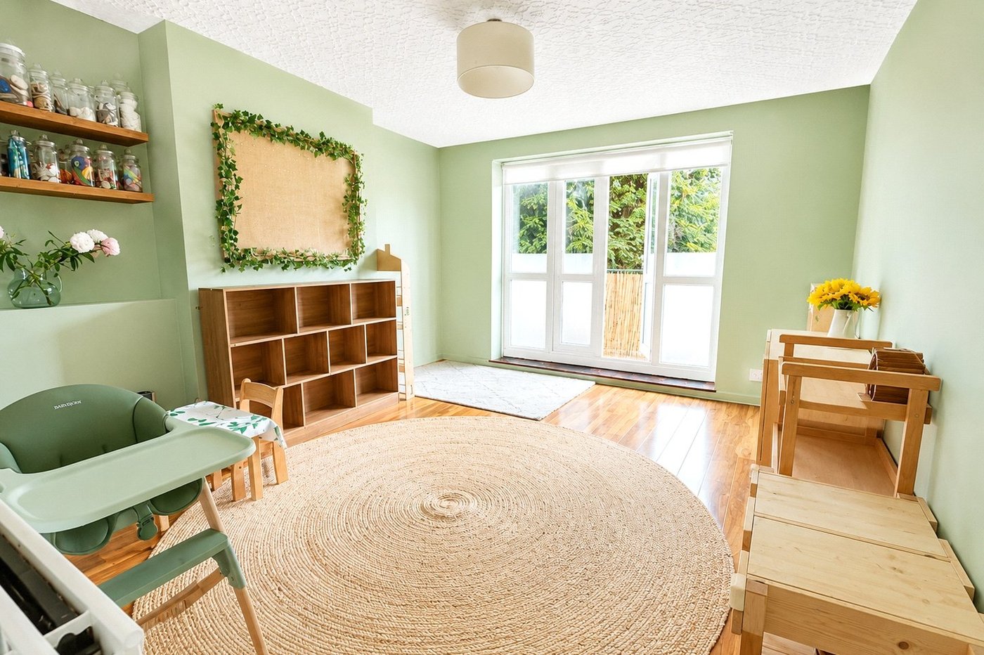 2 bedroom property for sale in London | Robinson Jackson