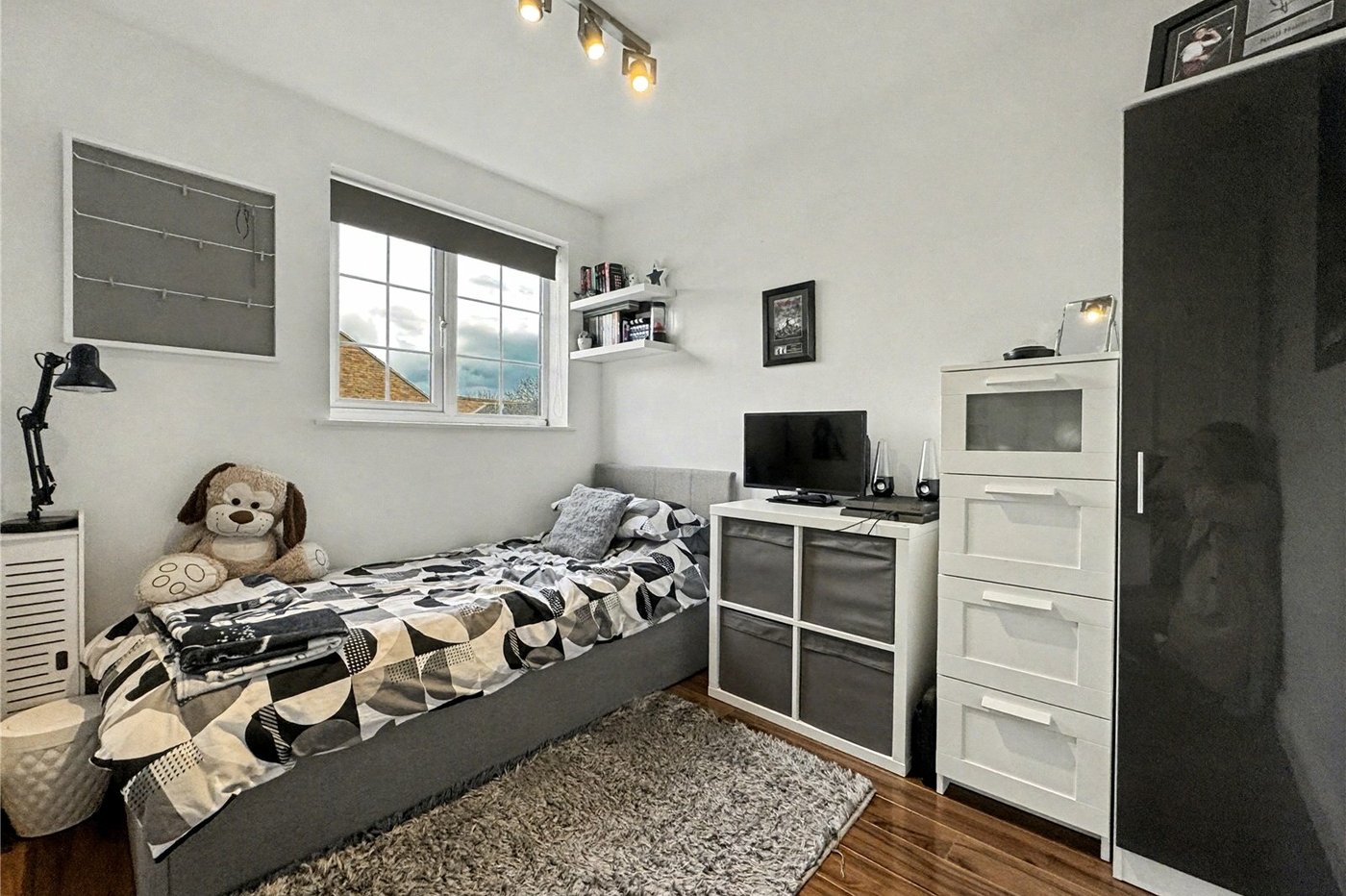 4 bedroom house for sale in Rainham | Robinson Michael & Jackson