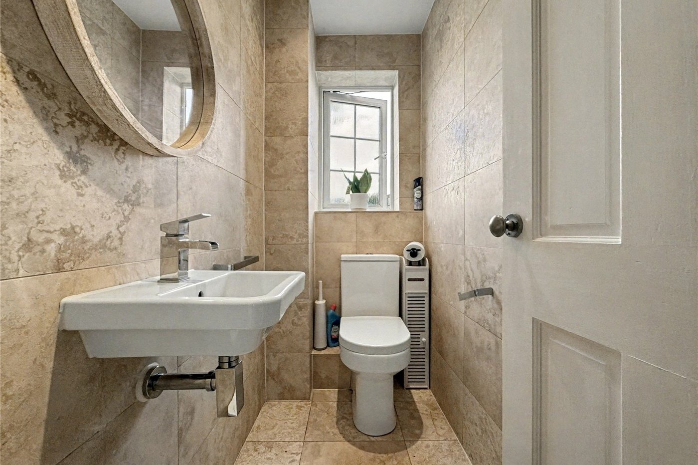 4 bedroom house for sale in Rainham | Robinson Michael & Jackson