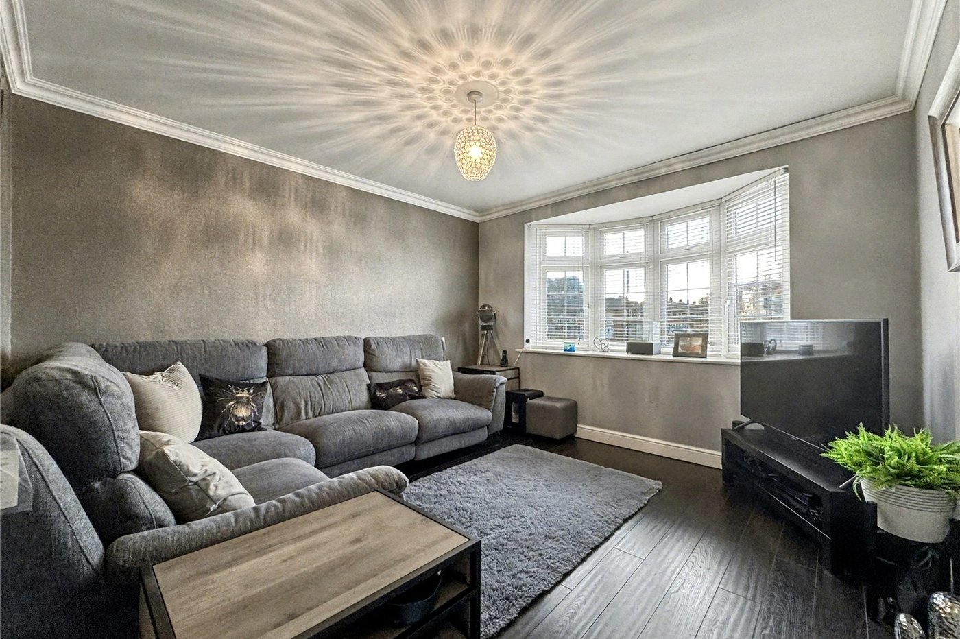 4 bedroom house for sale in Rainham | Robinson Michael & Jackson