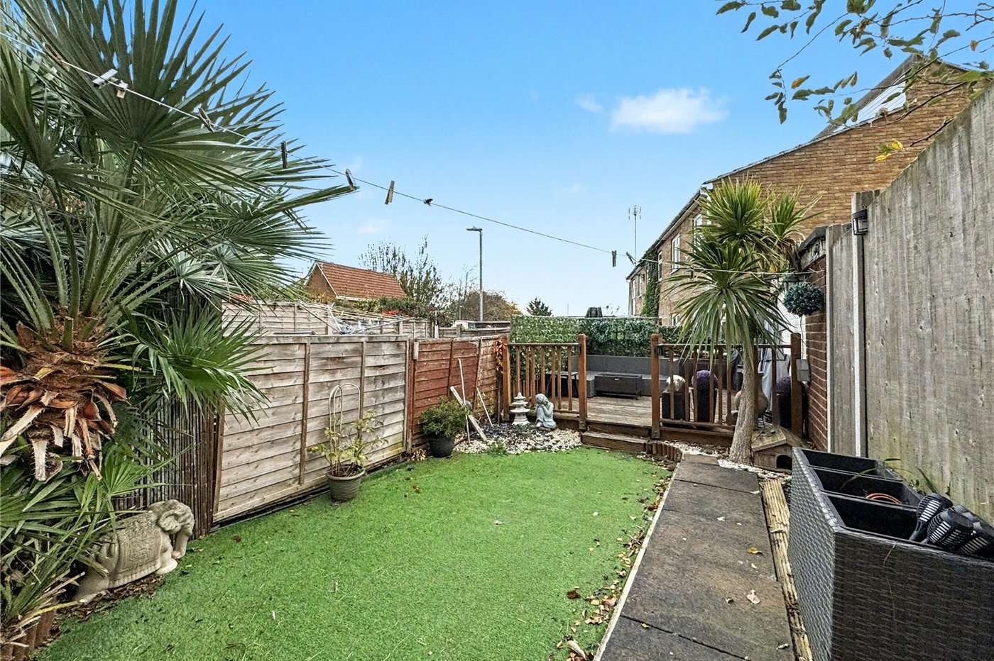 4 bedroom house for sale in Rainham | Robinson Michael & Jackson