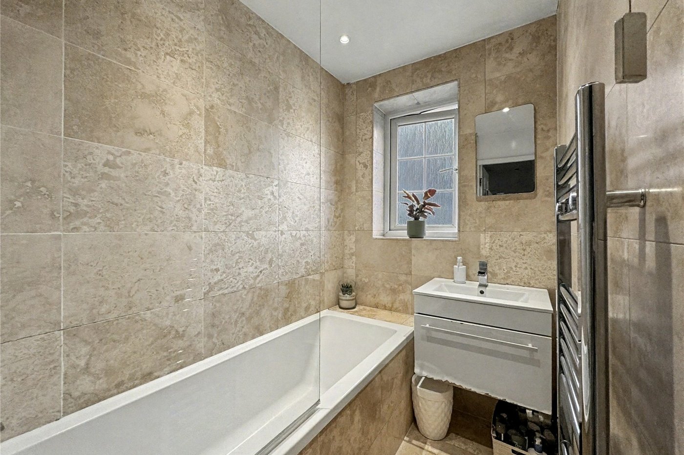 4 bedroom house for sale in Rainham | Robinson Michael & Jackson