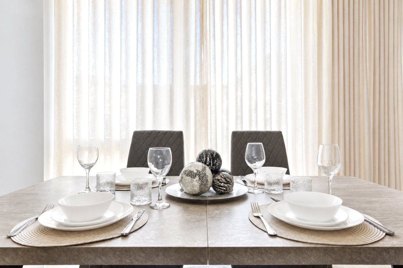 3 bedroom property for sale in London | Robinson Jackson