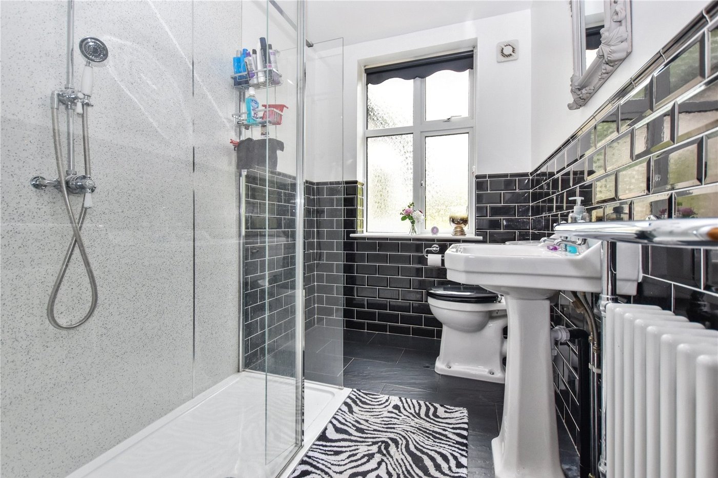 2 bedroom bungalow for sale in Bexleyheath | Robinson Jackson