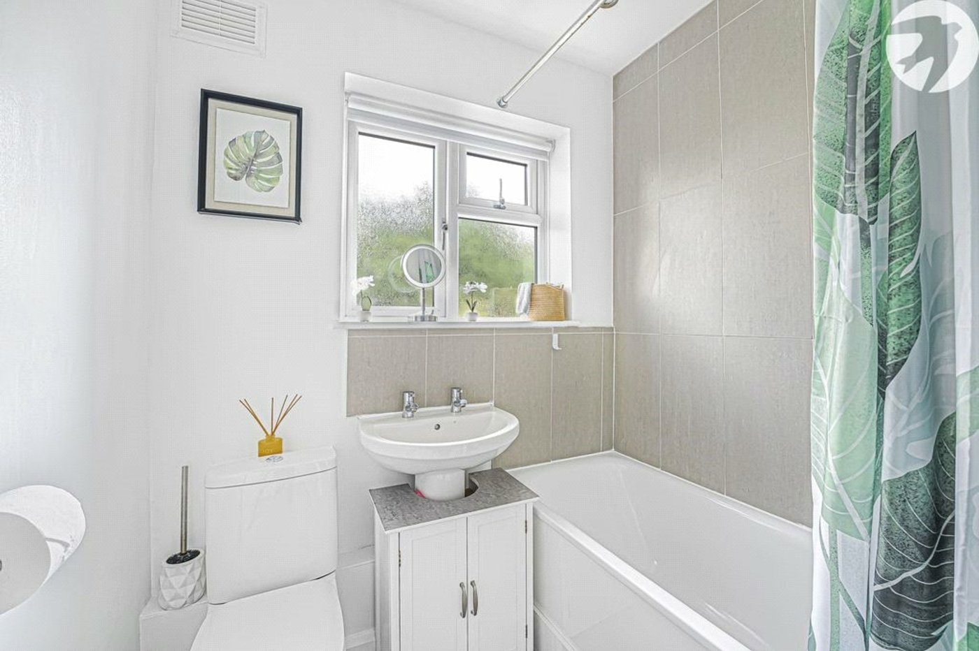 2 bedroom property for sale in Chelsfield | Robinson Jackson