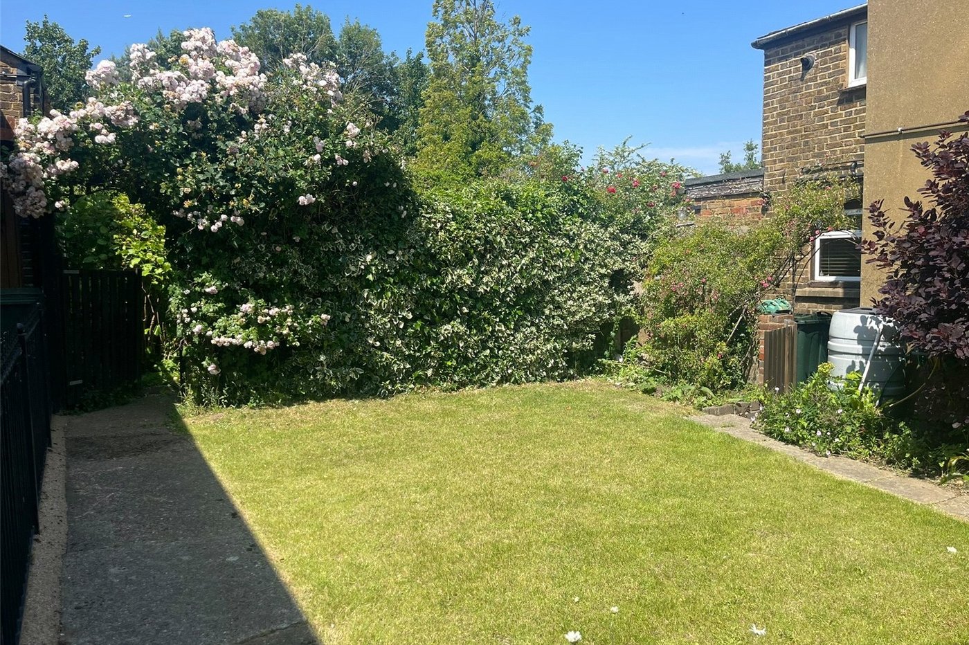 2 bedroom house for sale in Southfleet | Robinson Michael & Jackson