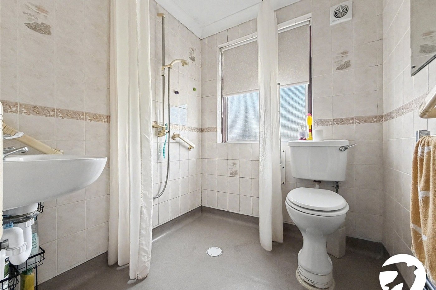 3 bedroom house for sale in Rochester | Robinson Michael & Jackson