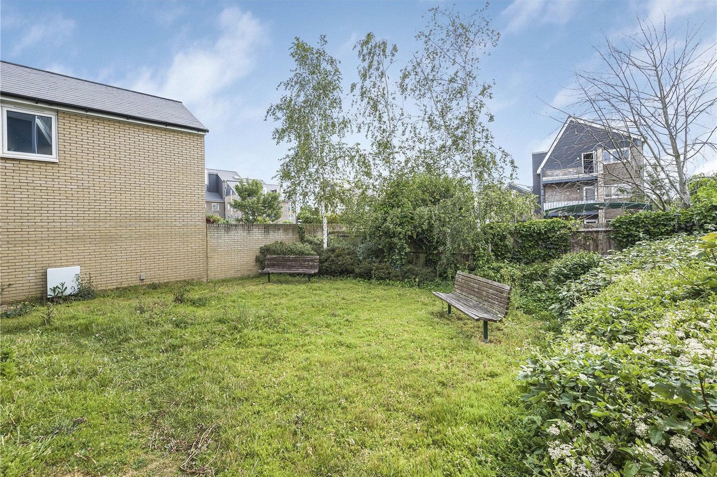 2 bedroom property for sale in Northfleet | Robinson Michael & Jackson