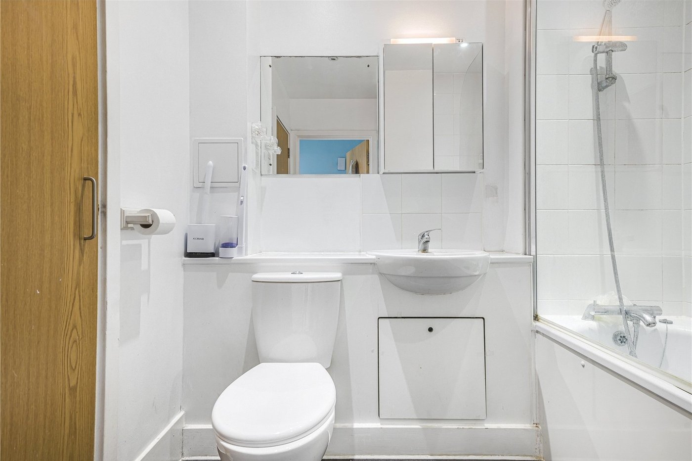 2 bedroom property for sale in Northfleet | Robinson Michael & Jackson