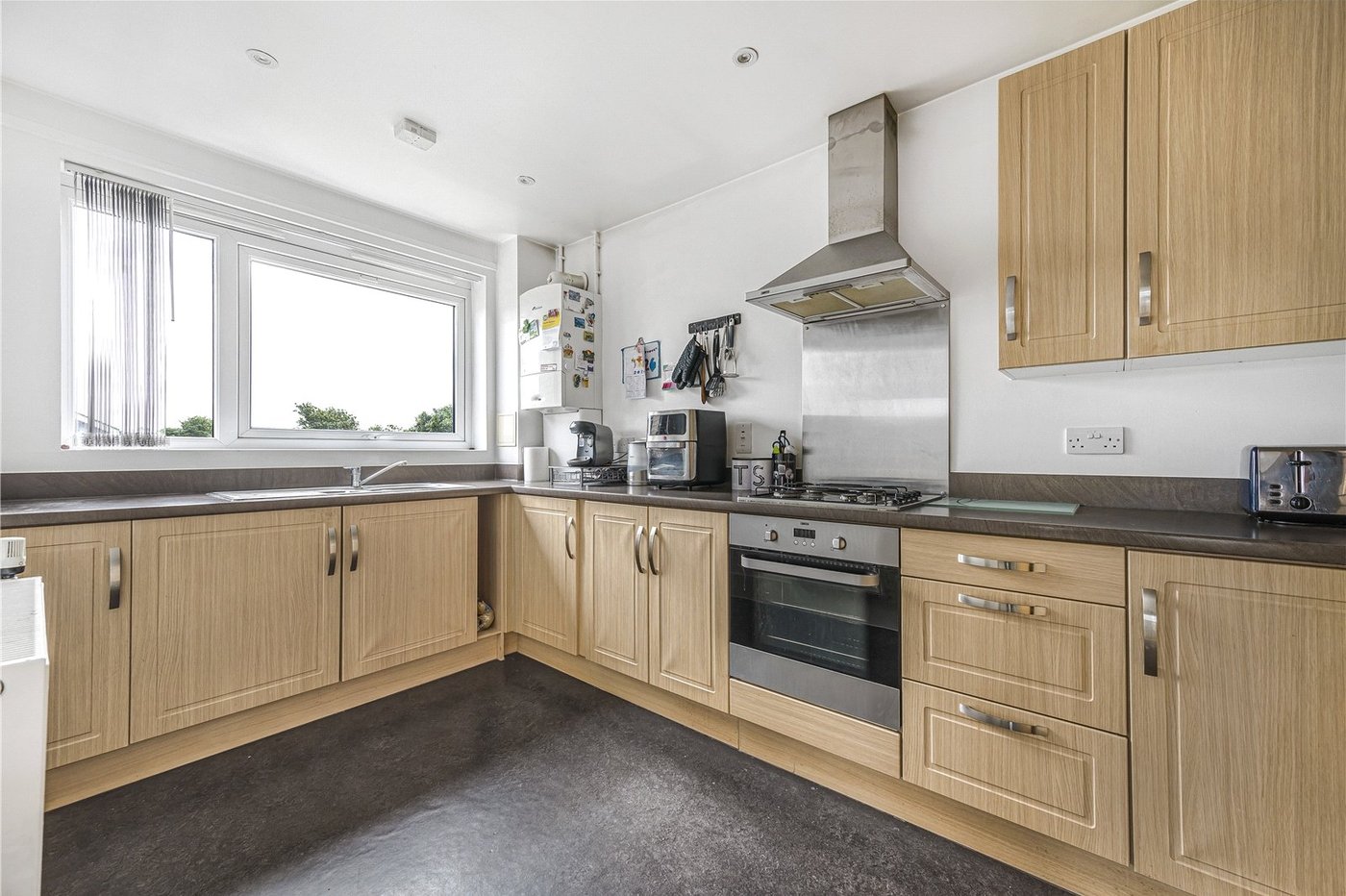 2 bedroom property for sale in Northfleet | Robinson Michael & Jackson