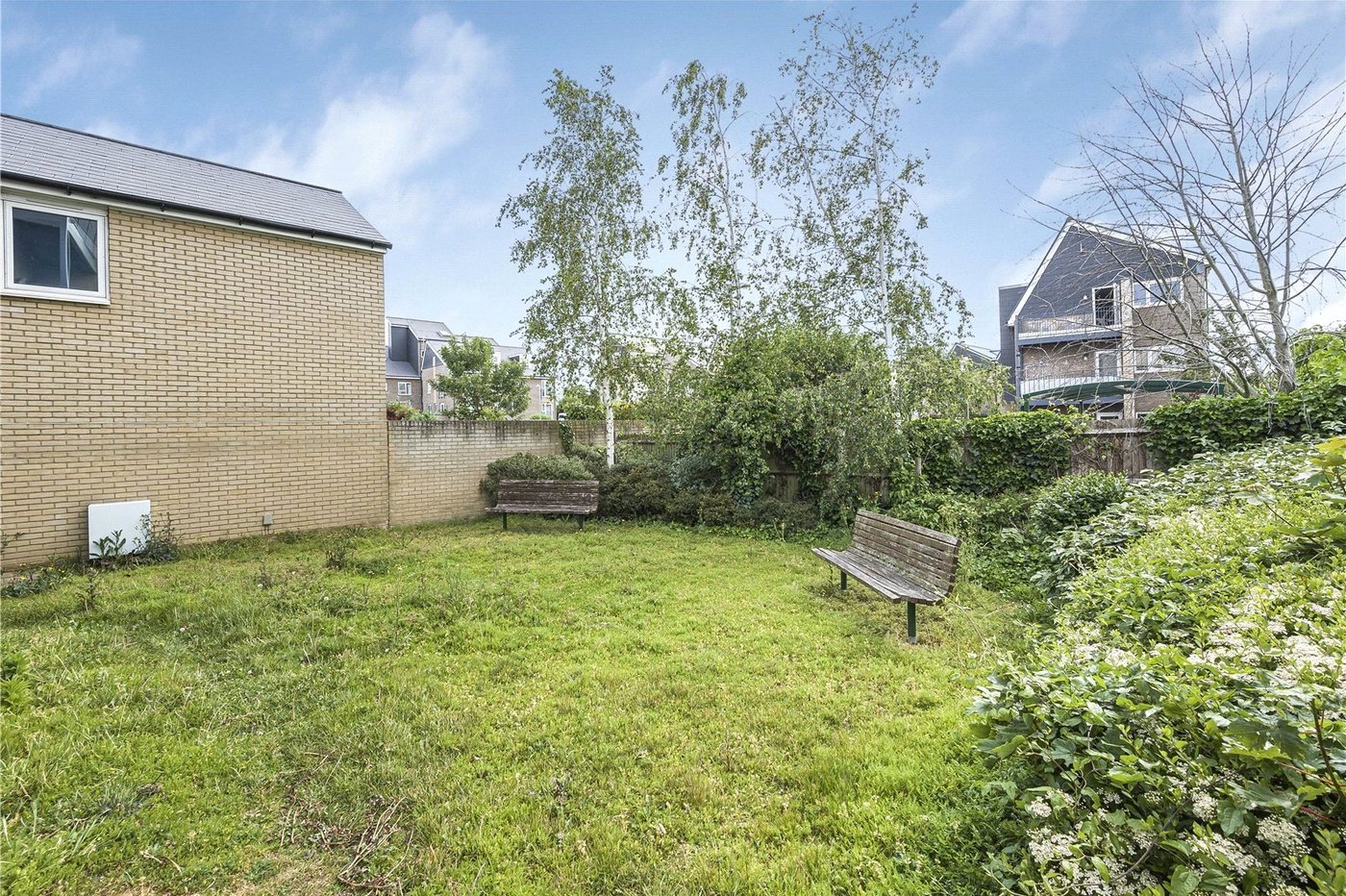 2 bedroom property for sale in Northfleet | Robinson Michael & Jackson